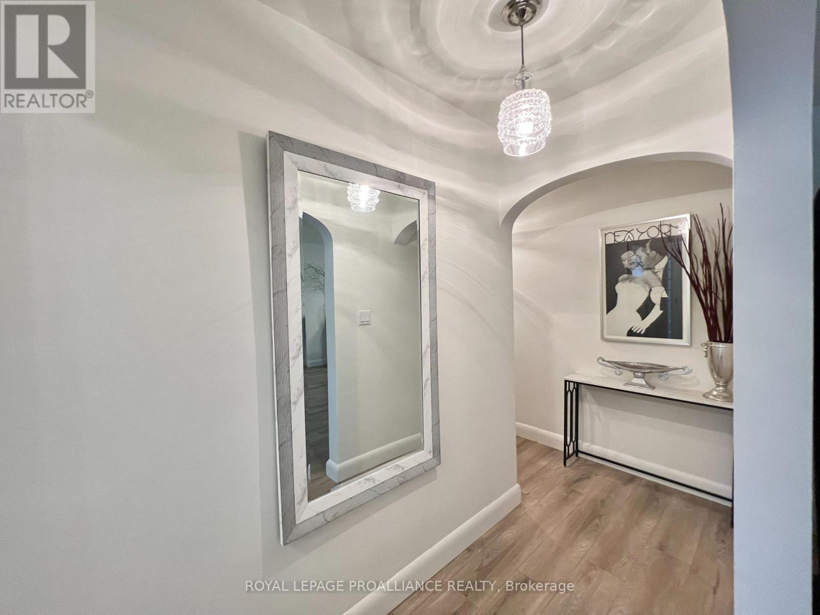 178 Burnham Street, Belleville, Ontario K8N 3R9 - Photo 3 - X12484175