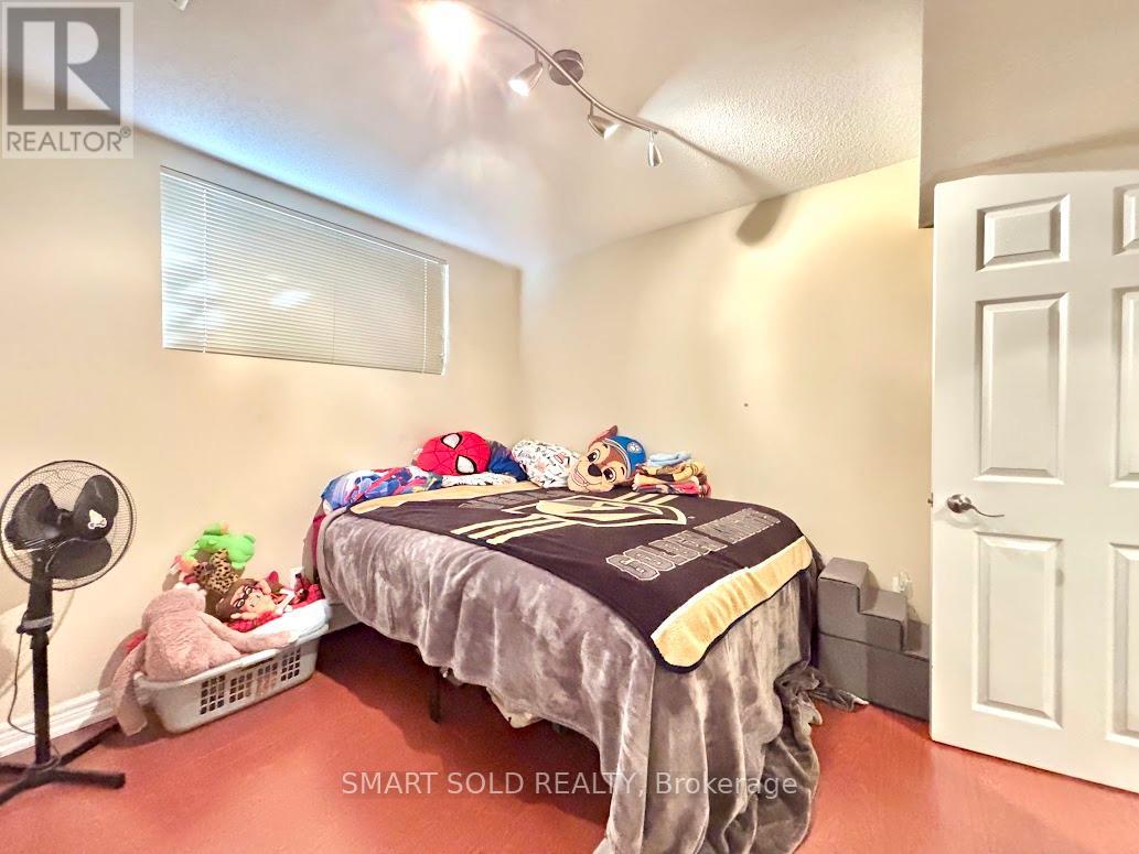 Lower - 330 Leacock Drive, Barrie, Ontario  L4N 6J8 - Photo 6 - S12517924