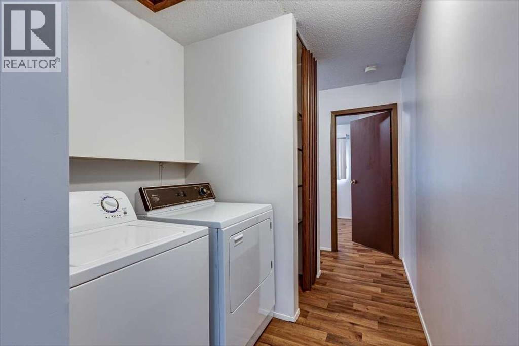 5418 And 5422 48 Avenue, Olds, Alberta  T4H 1G4 - Photo 17 - A2268282