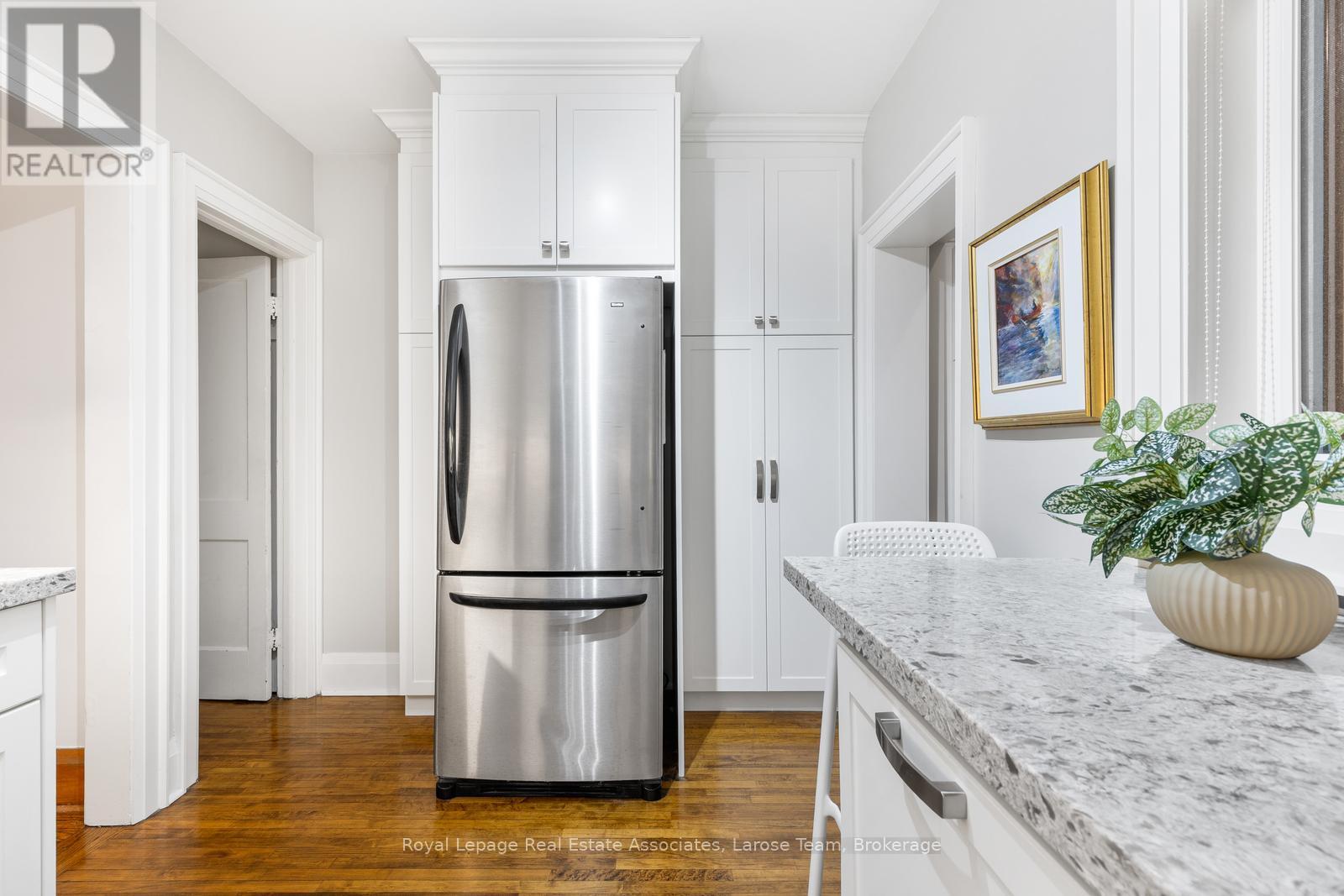 96 Chelsea Avenue, Toronto, Ontario M6P 1C3 - Photo 14 - W12509754