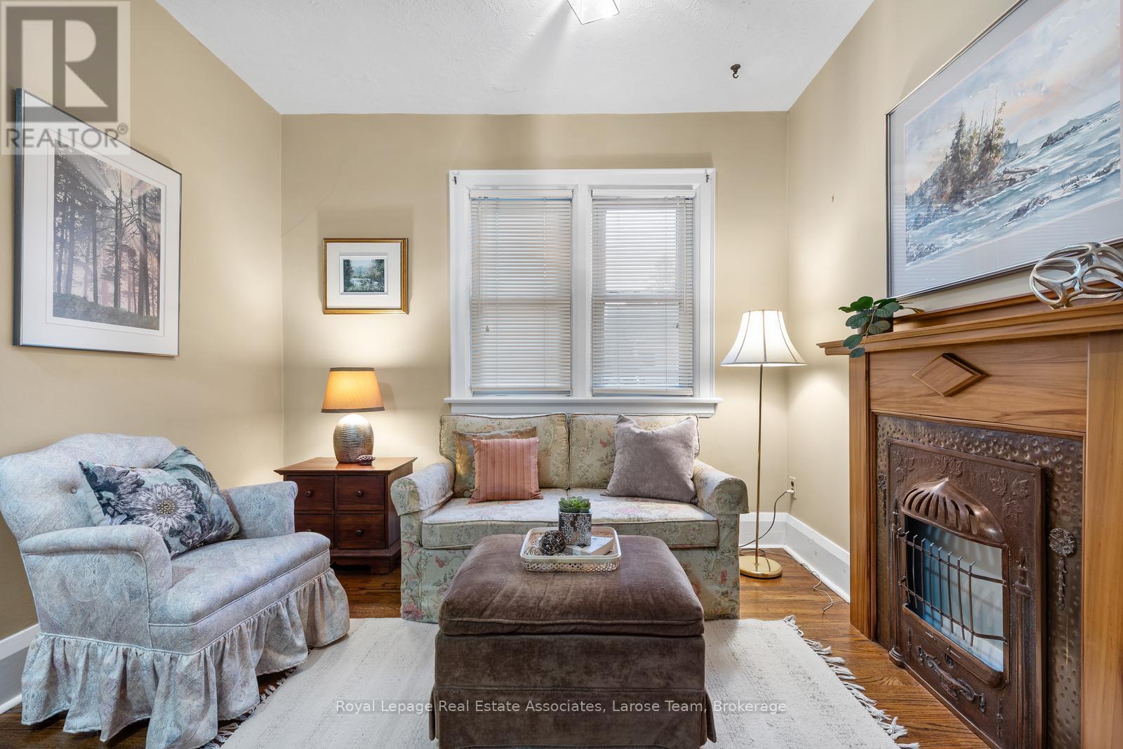 96 Chelsea Avenue, Toronto, Ontario M6P 1C3 - Photo 18 - W12509754