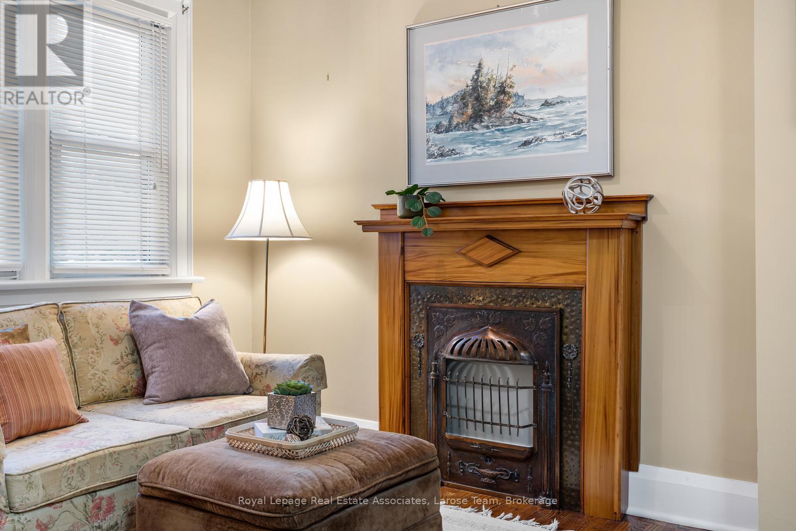 96 Chelsea Avenue, Toronto, Ontario M6P 1C3 - Photo 19 - W12509754