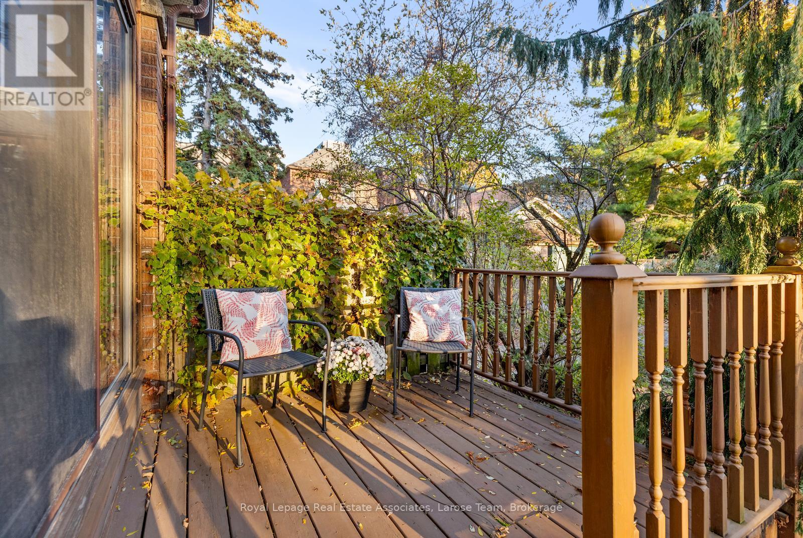 96 Chelsea Avenue, Toronto, Ontario M6P 1C3 - Photo 2 - W12509754