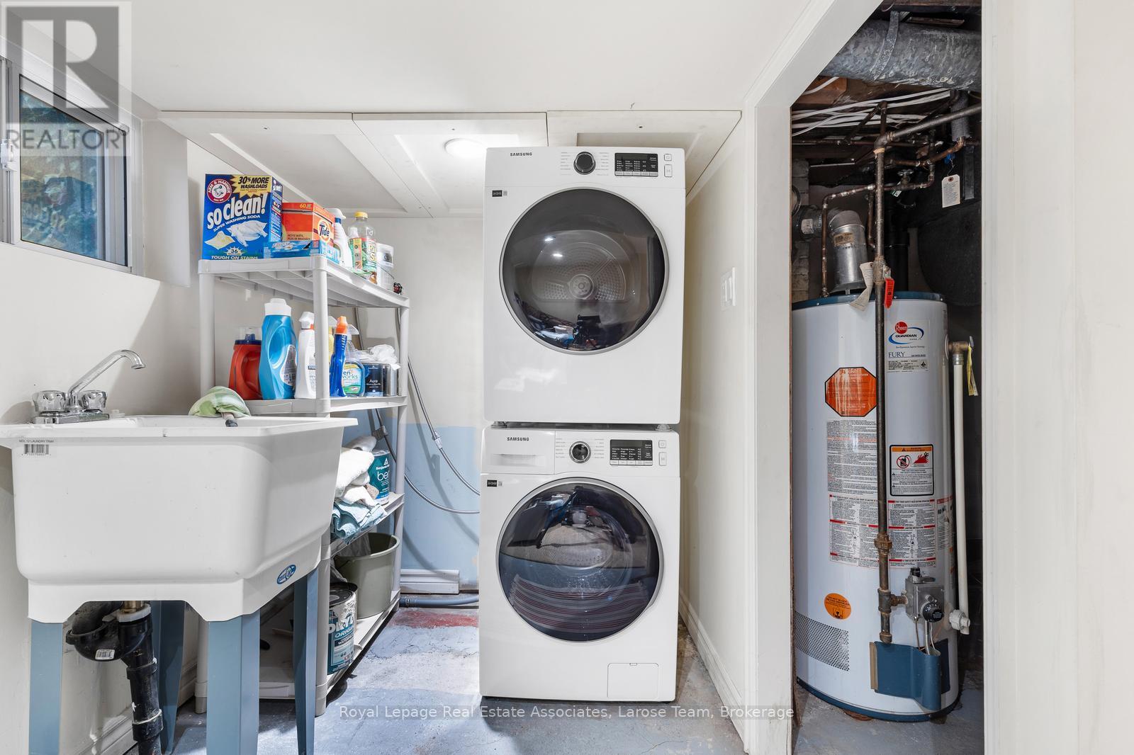 96 Chelsea Avenue, Toronto, Ontario M6P 1C3 - Photo 28 - W12509754