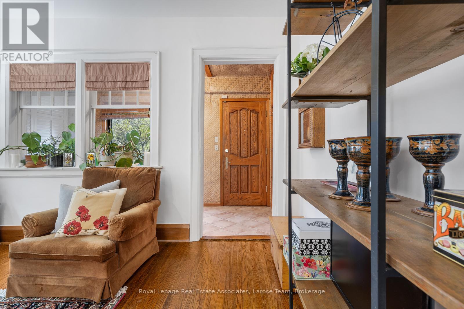 96 Chelsea Avenue, Toronto, Ontario M6P 1C3 - Photo 5 - W12509754