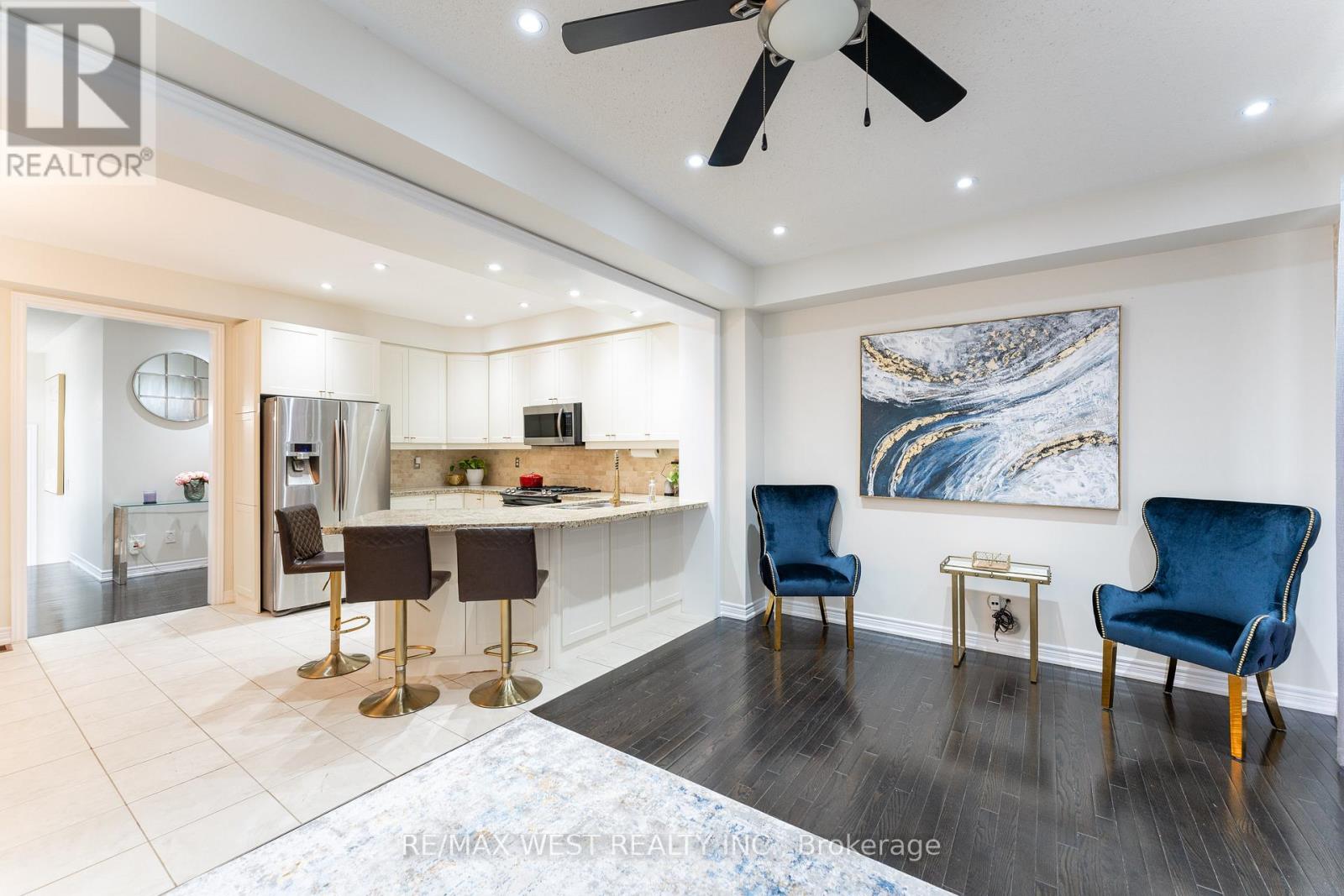 2120 Fiddlers Way, Oakville, Ontario L5M 0M5 - Photo 11 - W12517648