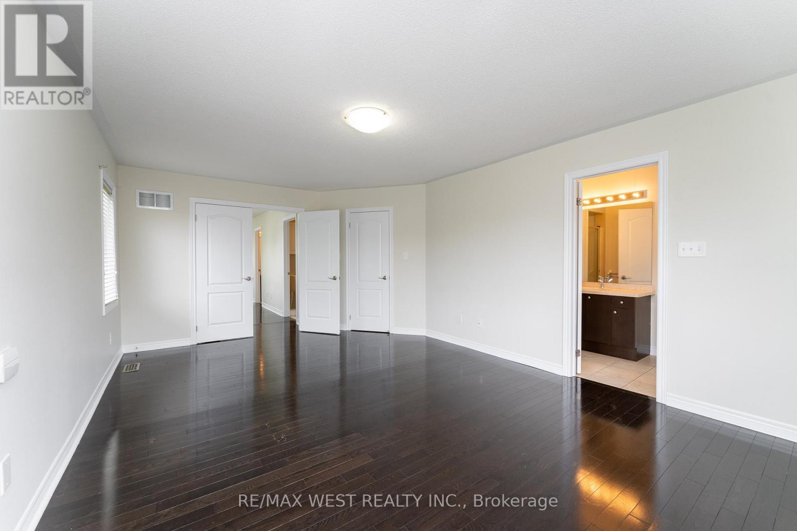 2120 Fiddlers Way, Oakville, Ontario L5M 0M5 - Photo 21 - W12517648