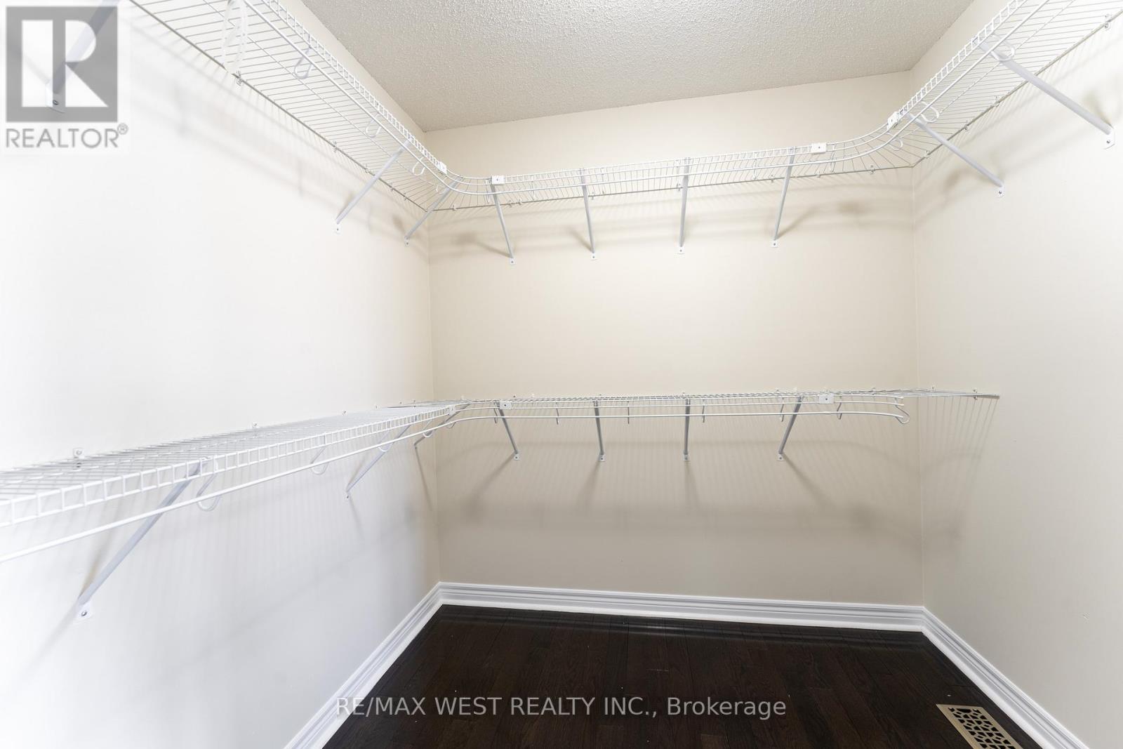 2120 Fiddlers Way, Oakville, Ontario L5M 0M5 - Photo 24 - W12517648