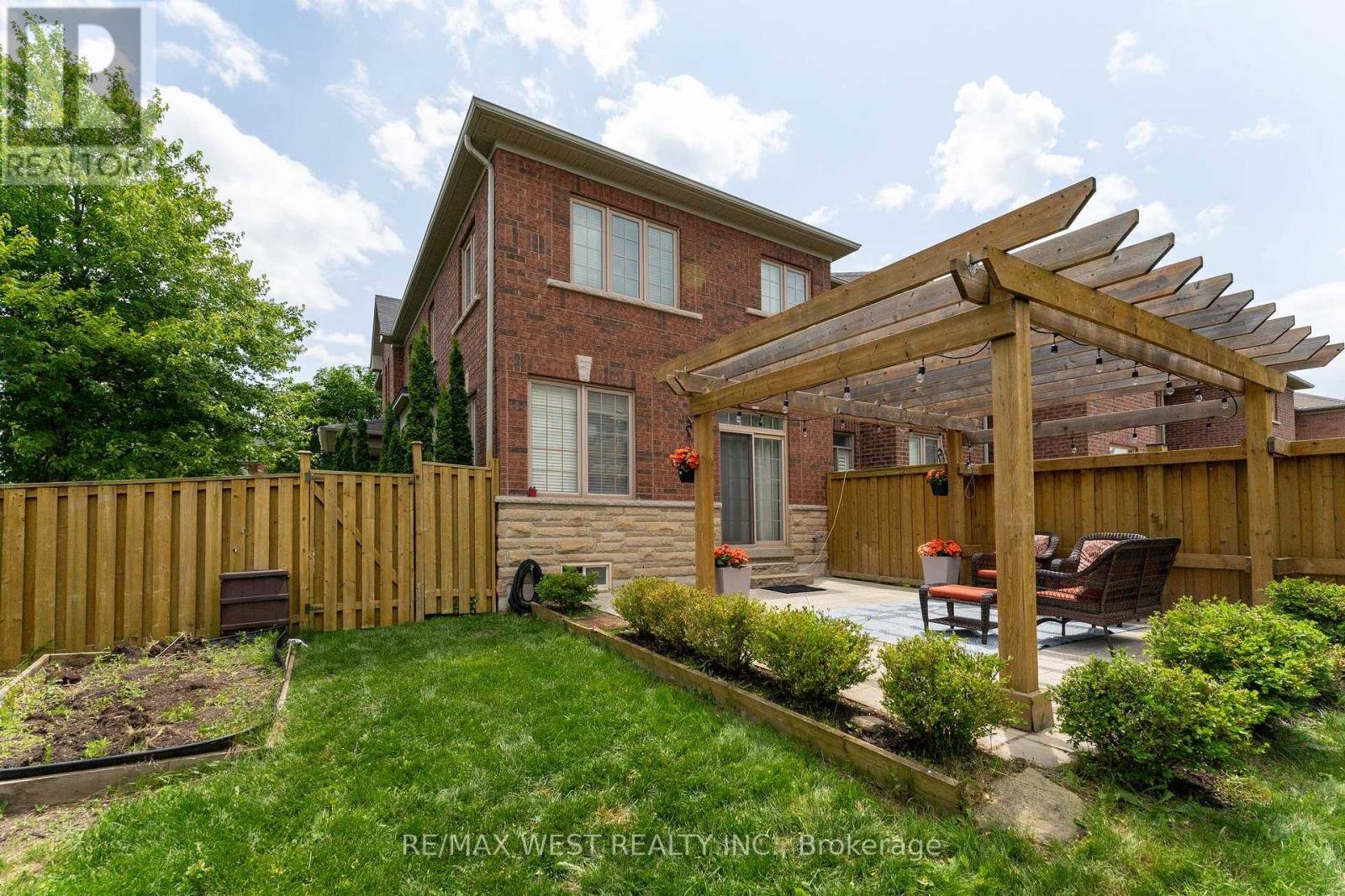 2120 Fiddlers Way, Oakville, Ontario L5M 0M5 - Photo 32 - W12517648