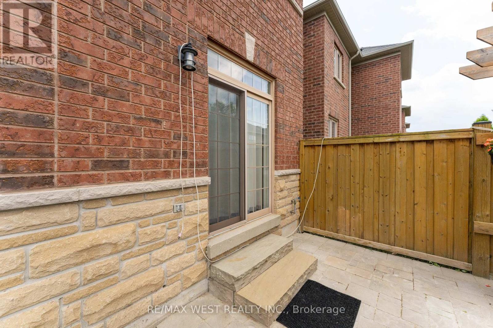 2120 Fiddlers Way, Oakville, Ontario L5M 0M5 - Photo 37 - W12517648