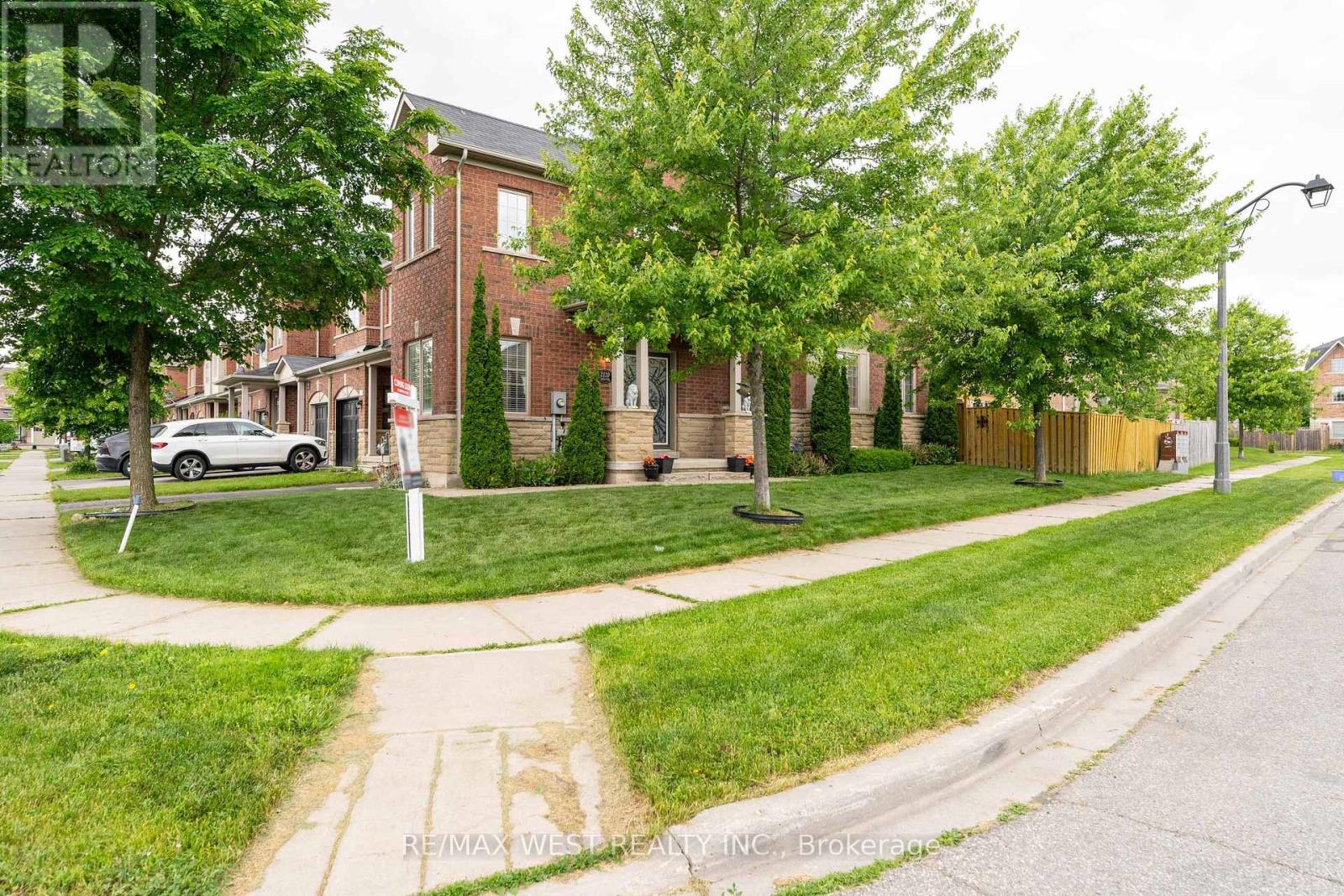 2120 Fiddlers Way, Oakville, Ontario L5M 0M5 - Photo 39 - W12517648