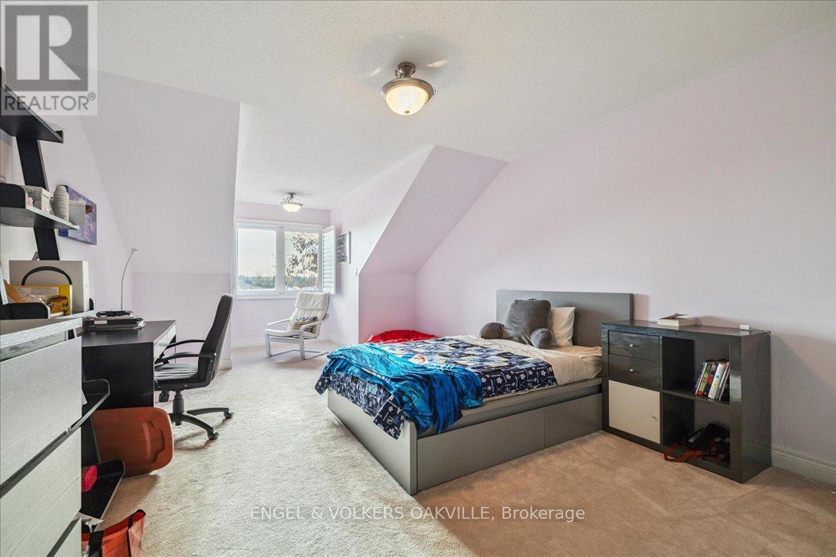 15 - 3353 Liptay Avenue, Oakville, Ontario L6M 0M6 - Photo 34 - W12517654