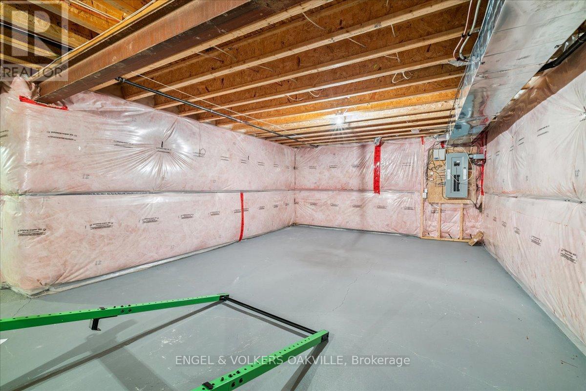 15 - 3353 Liptay Avenue, Oakville, Ontario L6M 0M6 - Photo 39 - W12517654