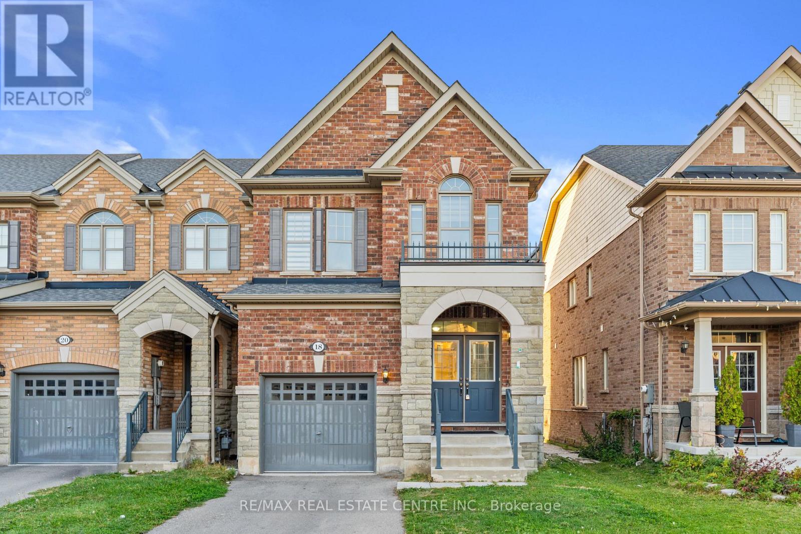 18 HOGAN MANOR DRIVE, Brampton, Ontario
