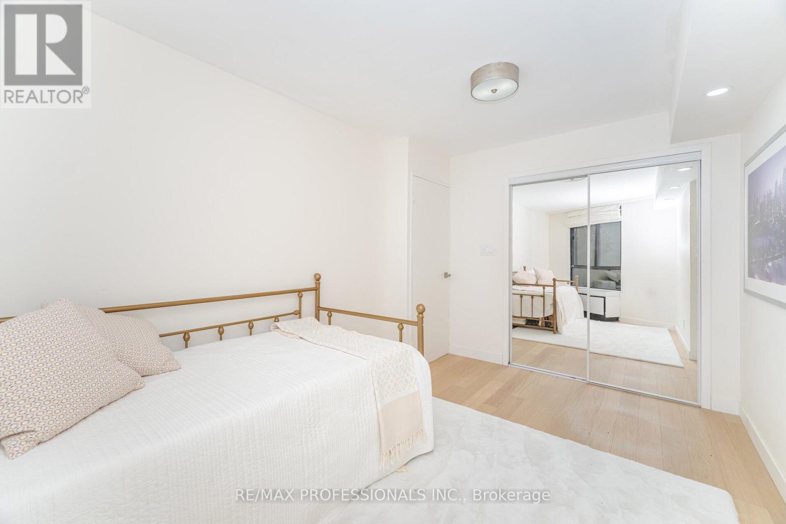 A12 - 284 Mill Road, Toronto, Ontario M9C 4W6 - Photo 23 - W12517708