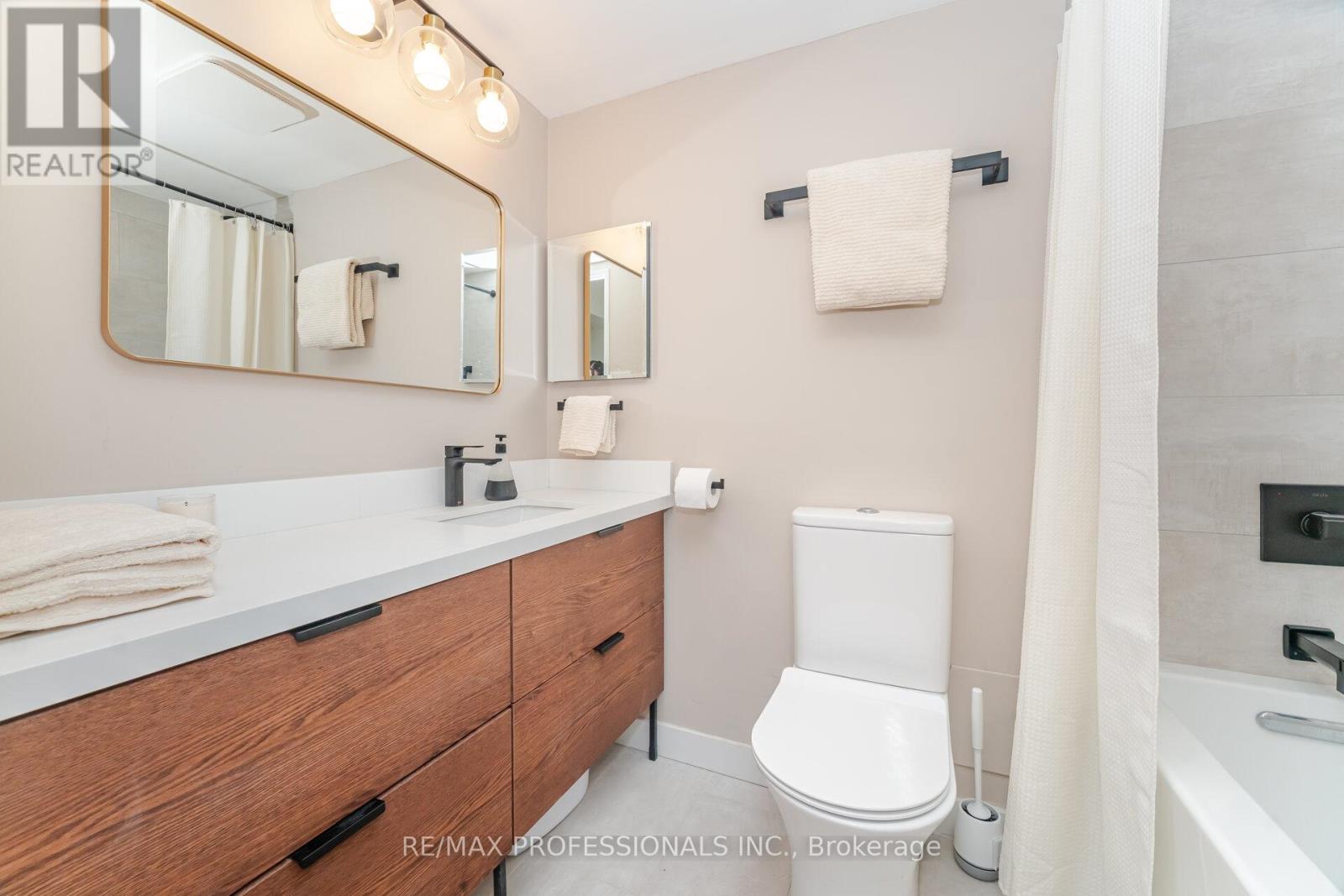 A12 - 284 Mill Road, Toronto, Ontario M9C 4W6 - Photo 24 - W12517708