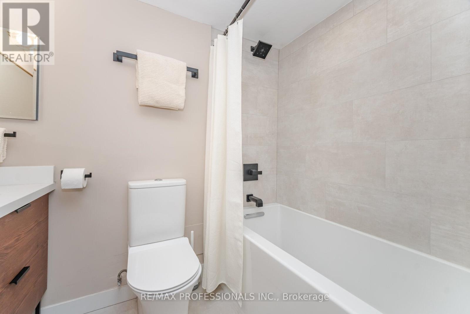 A12 - 284 Mill Road, Toronto, Ontario M9C 4W6 - Photo 25 - W12517708