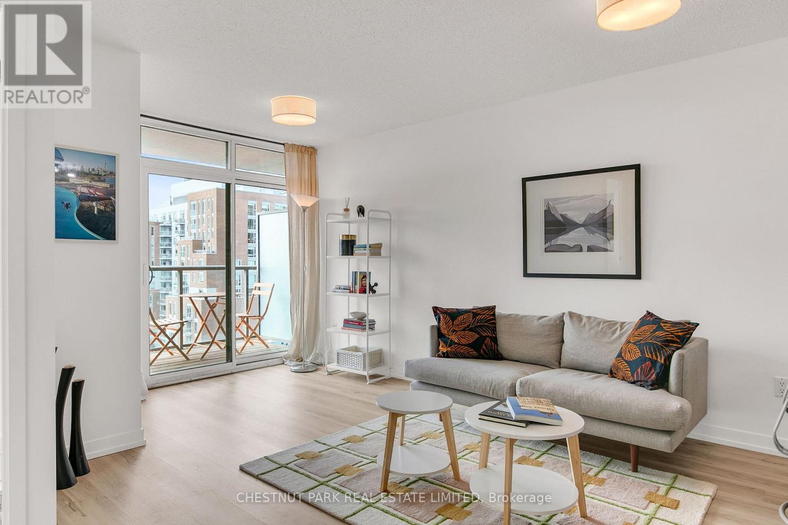 1008 - 816 Lansdowne Avenue, Toronto, Ontario M6H 4K6 - Photo 6 - W12517730