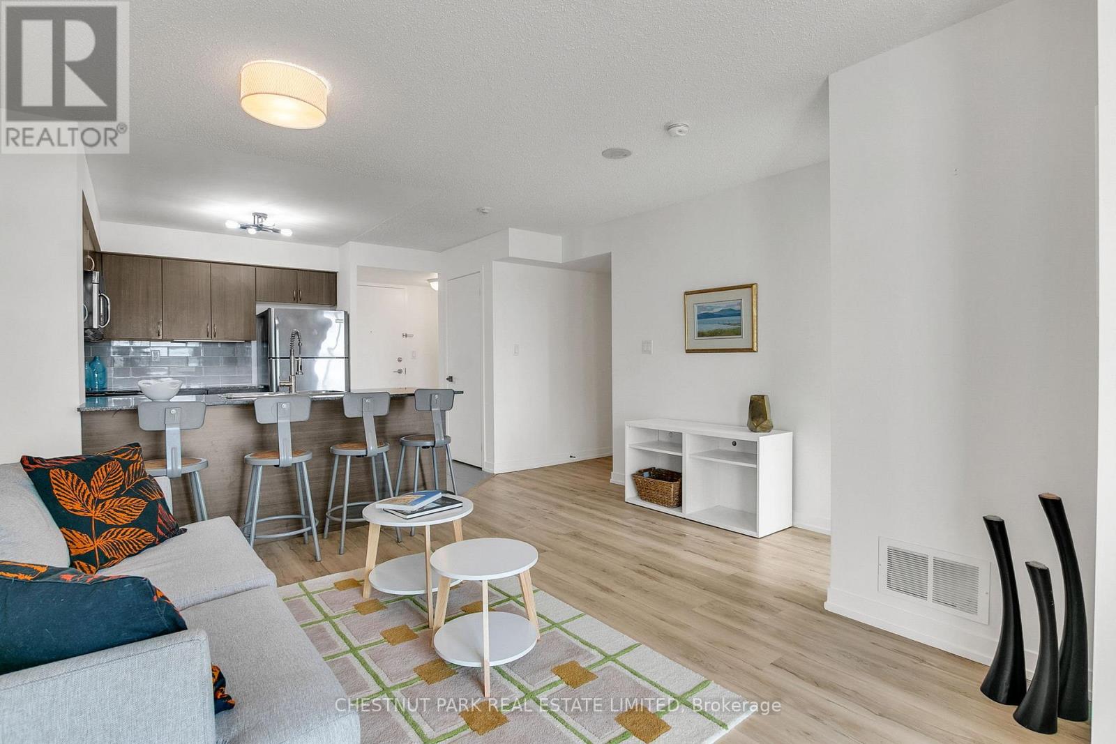 1008 - 816 Lansdowne Avenue, Toronto, Ontario M6H 4K6 - Photo 8 - W12517730