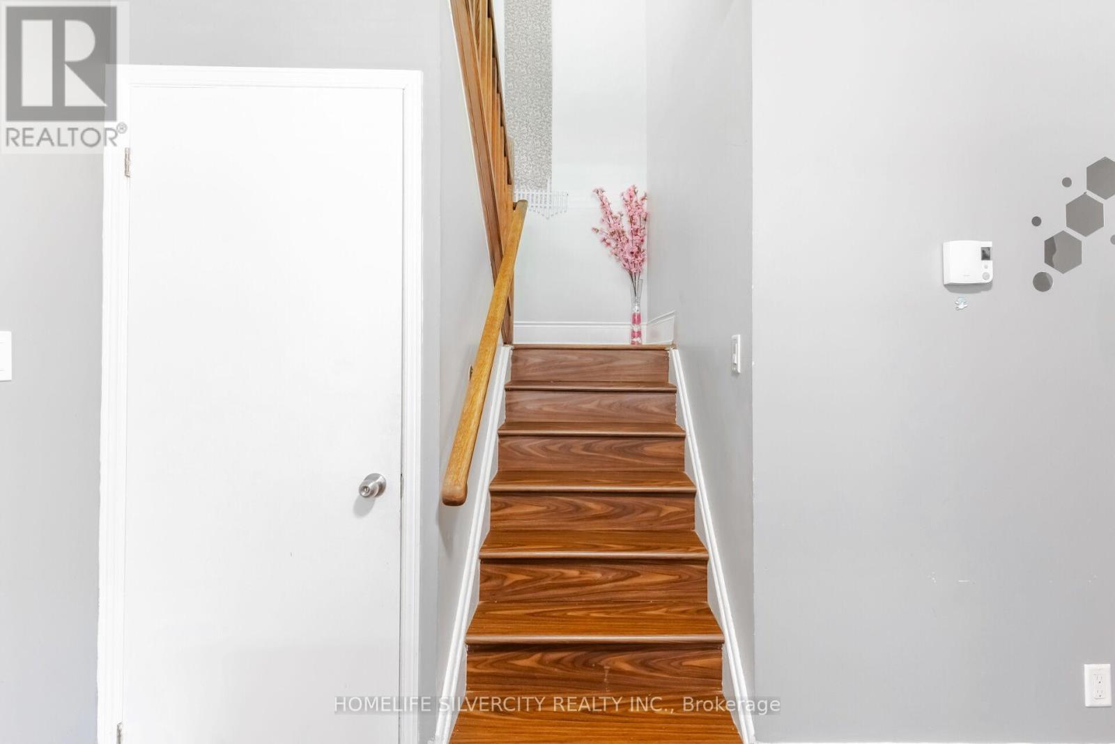 96 - 90 Lawrence Avenue, Orangeville, Ontario L9W 4J5 - Photo 19 - W12517742