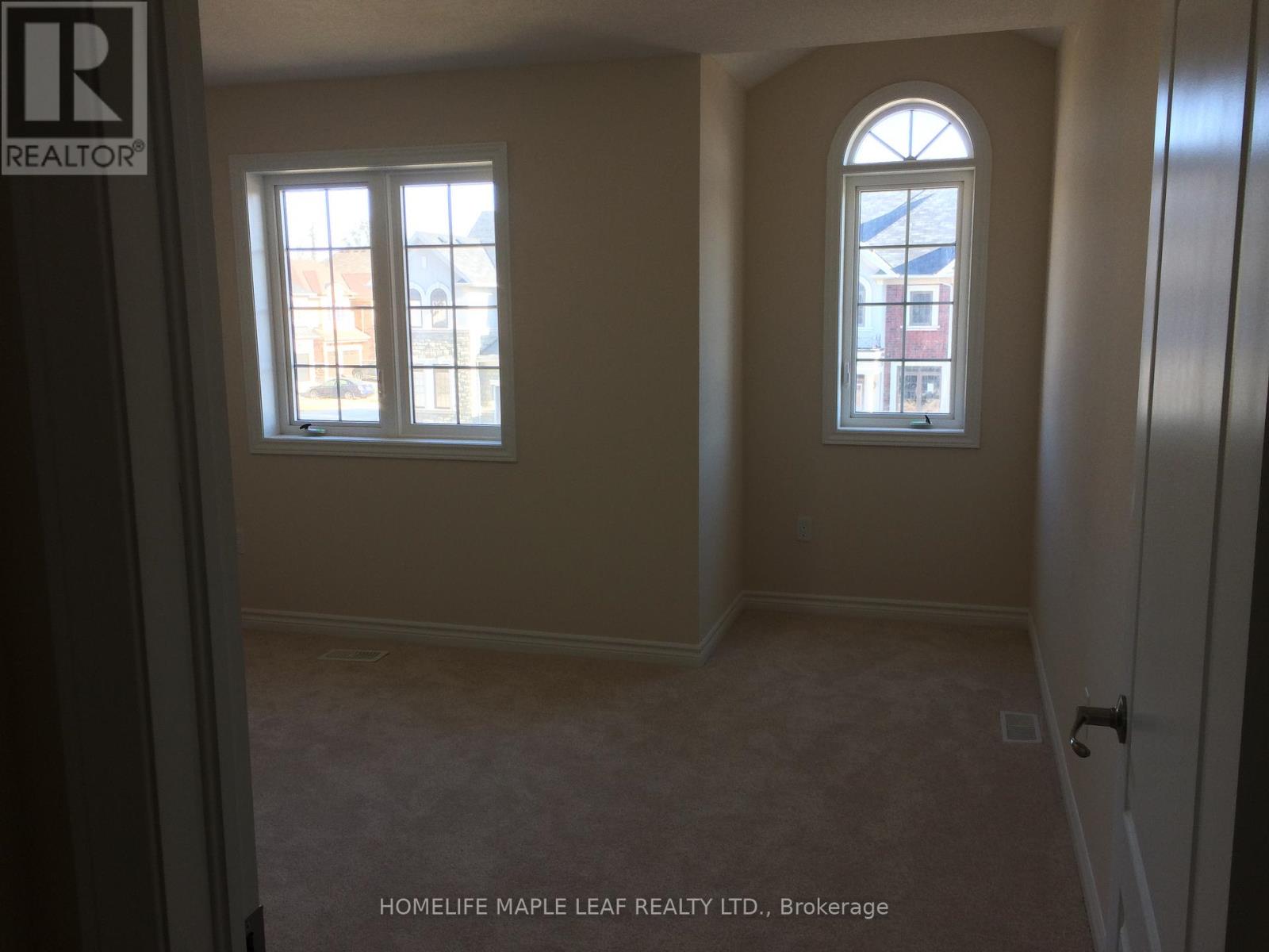 14 Cohoe Street, Brampton, Ontario  L7A 4X8 - Photo 11 - W12517744