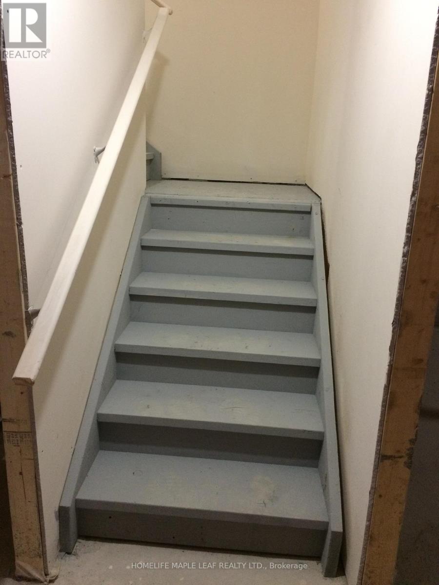 14 Cohoe Street, Brampton, Ontario  L7A 4X8 - Photo 15 - W12517744