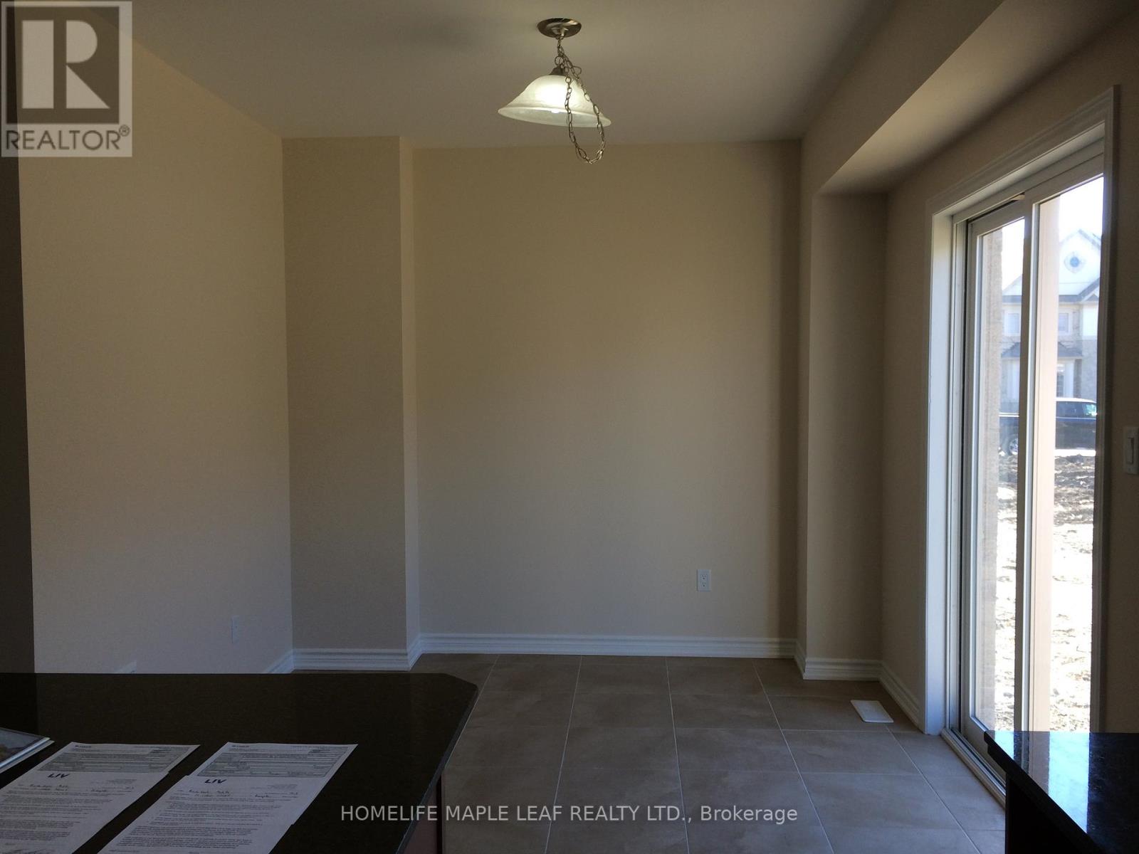 14 Cohoe Street, Brampton, Ontario  L7A 4X8 - Photo 3 - W12517744