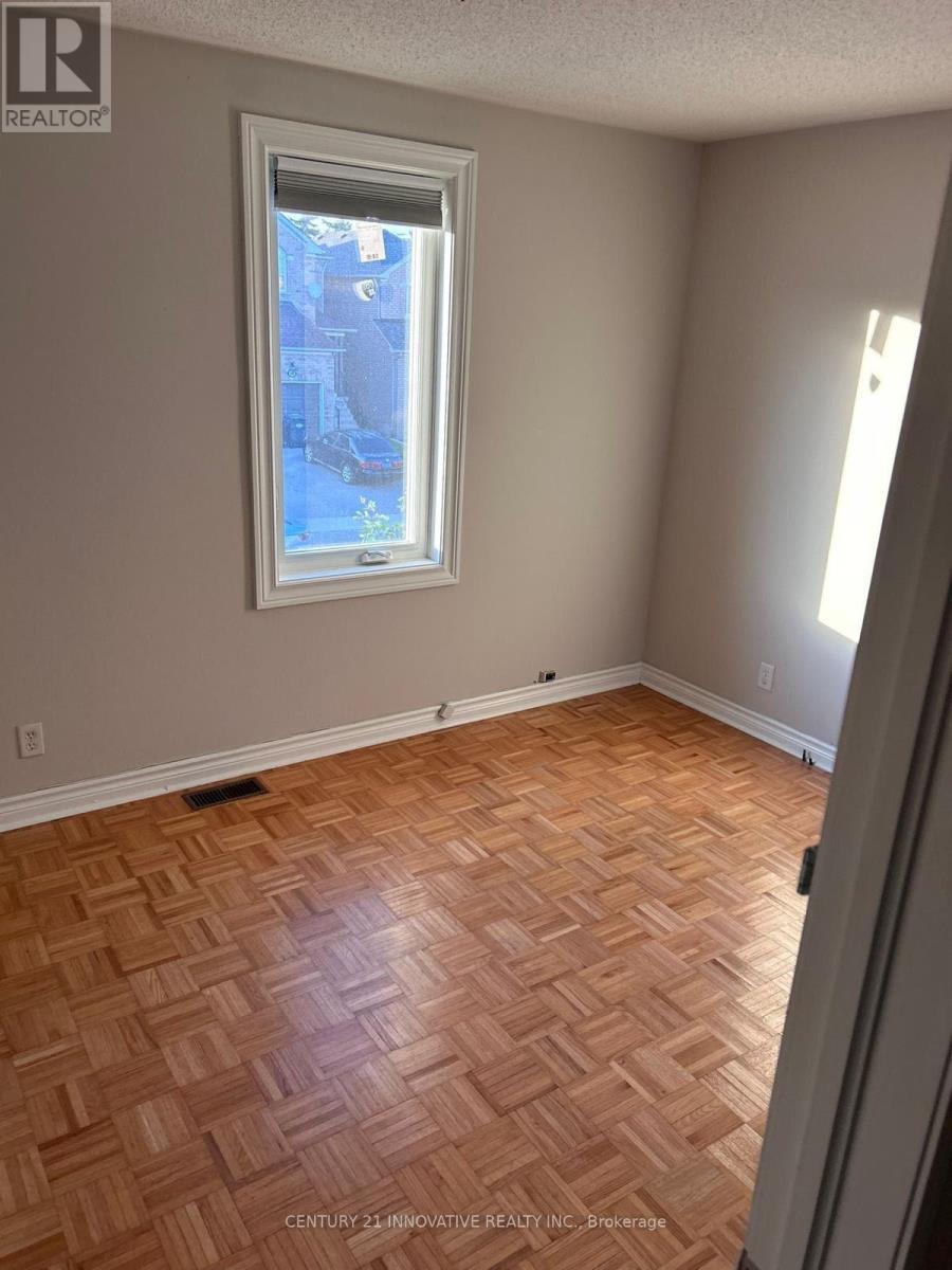 43 Summerdale Crescent, Brampton, Ontario  L6X 4V9 - Photo 8 - W12517772