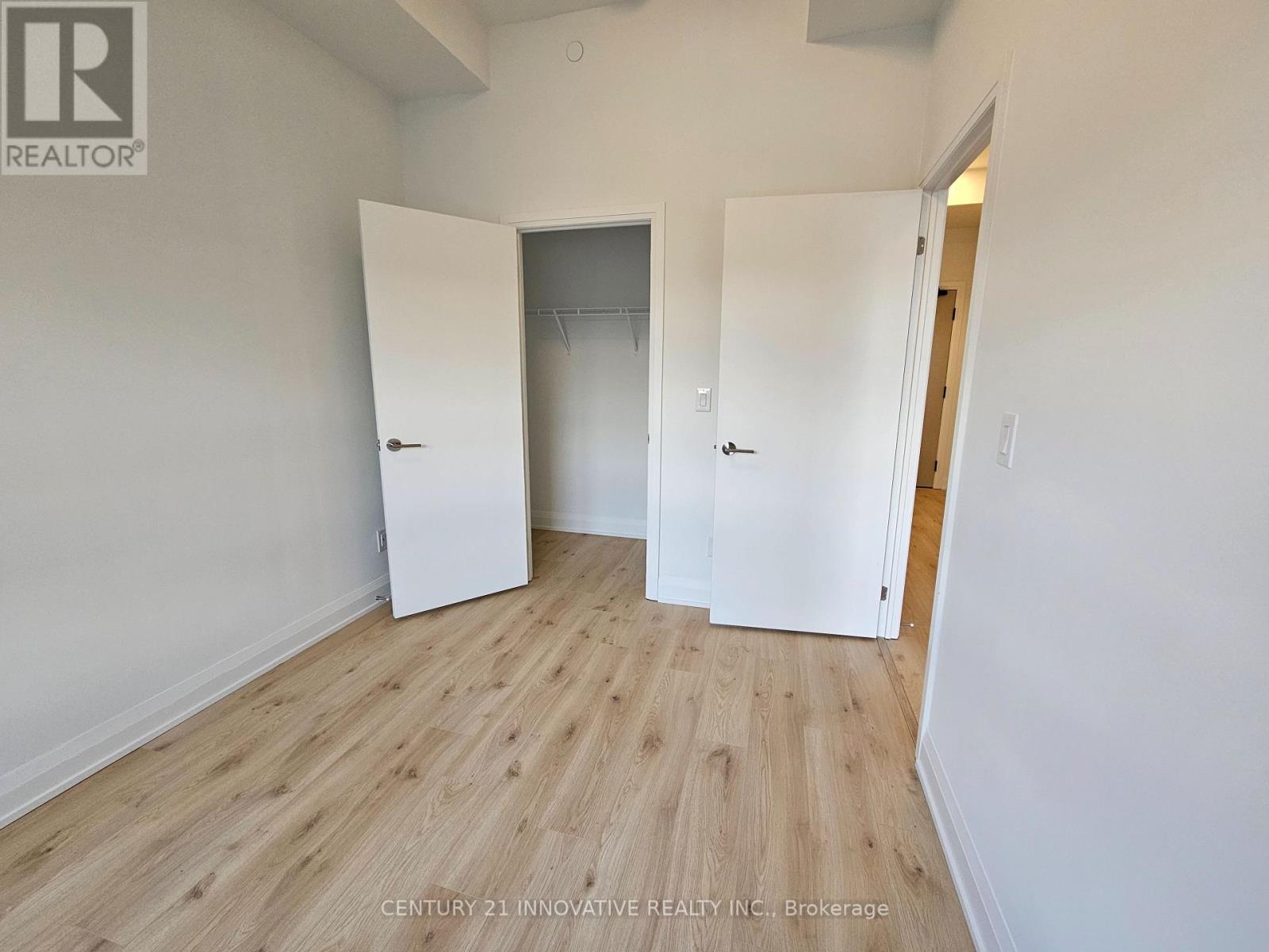 3250 Carding Mill Trail, Oakville, Ontario L6M 1L3 - Photo 21 - W12517790