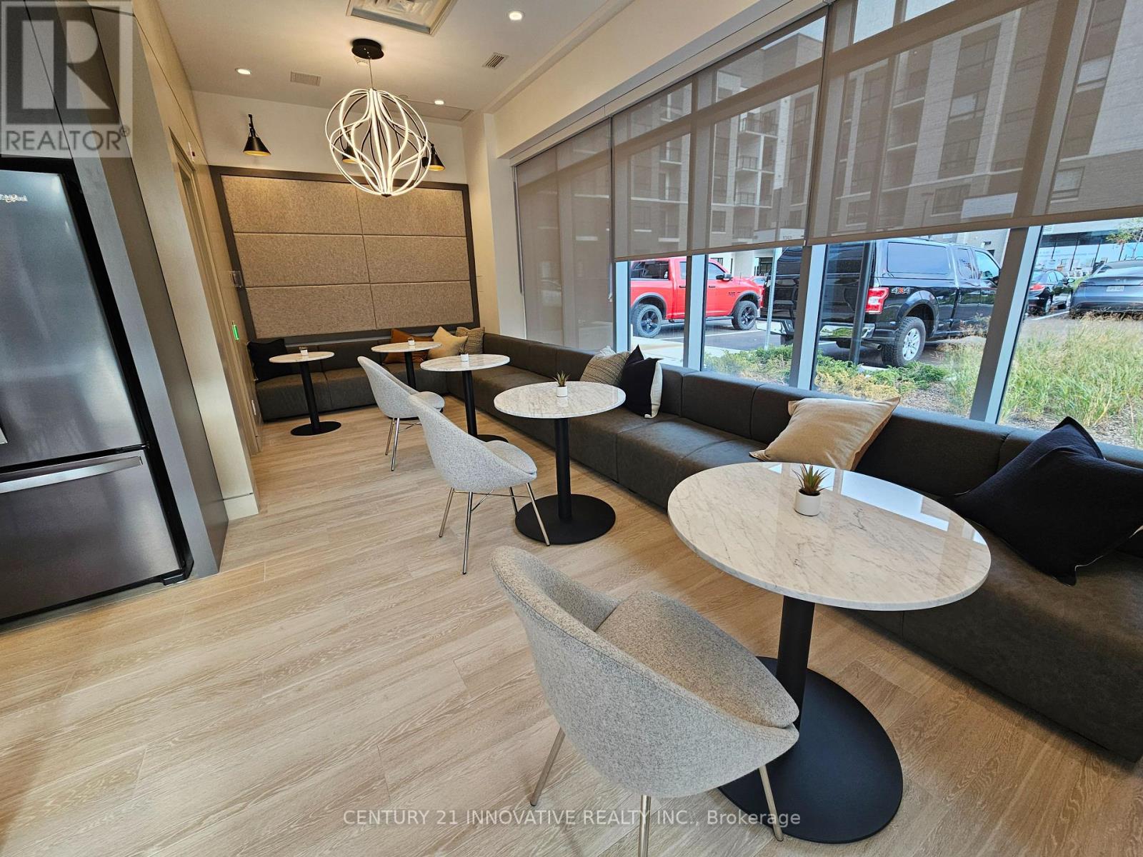 3250 Carding Mill Trail, Oakville, Ontario L6M 1L3 - Photo 30 - W12517790