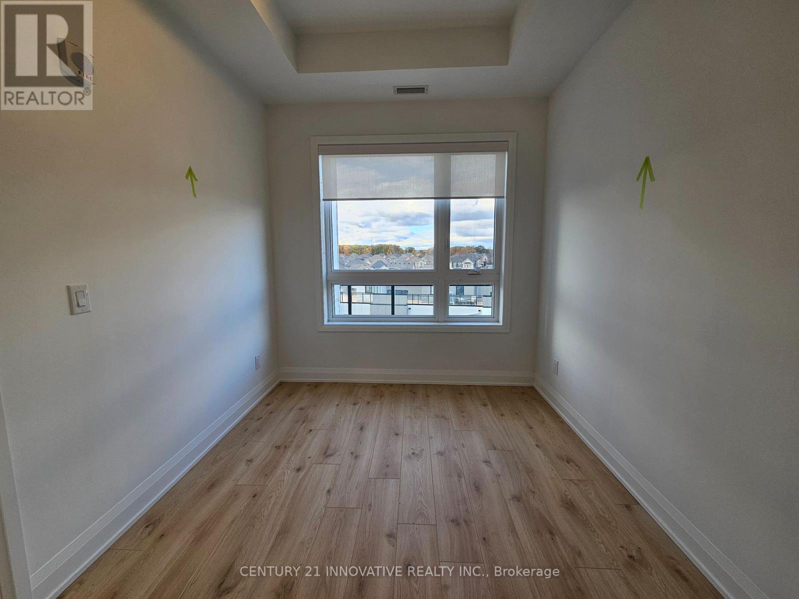 3250 Carding Mill Trail, Oakville, Ontario L6M 1L3 - Photo 4 - W12517790