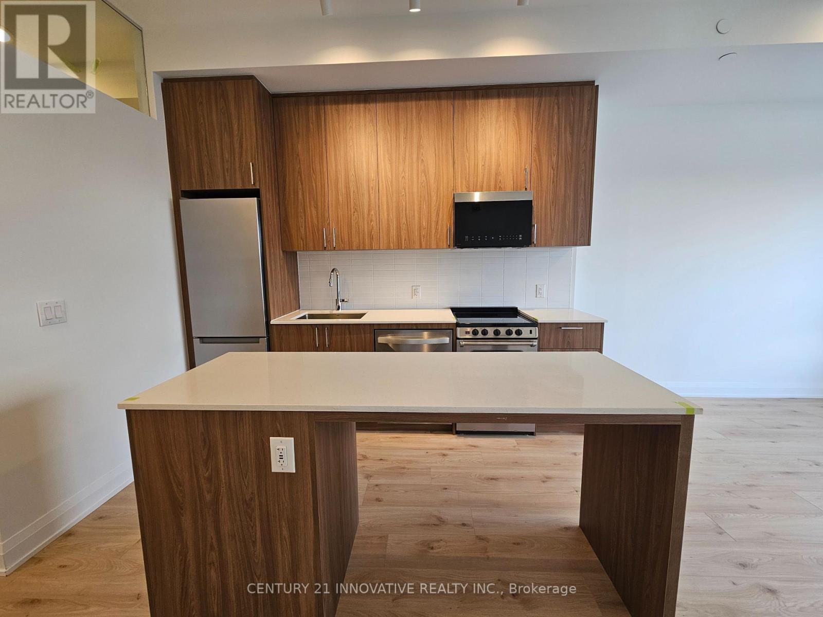 3250 Carding Mill Trail, Oakville, Ontario L6M 1L3 - Photo 5 - W12517790