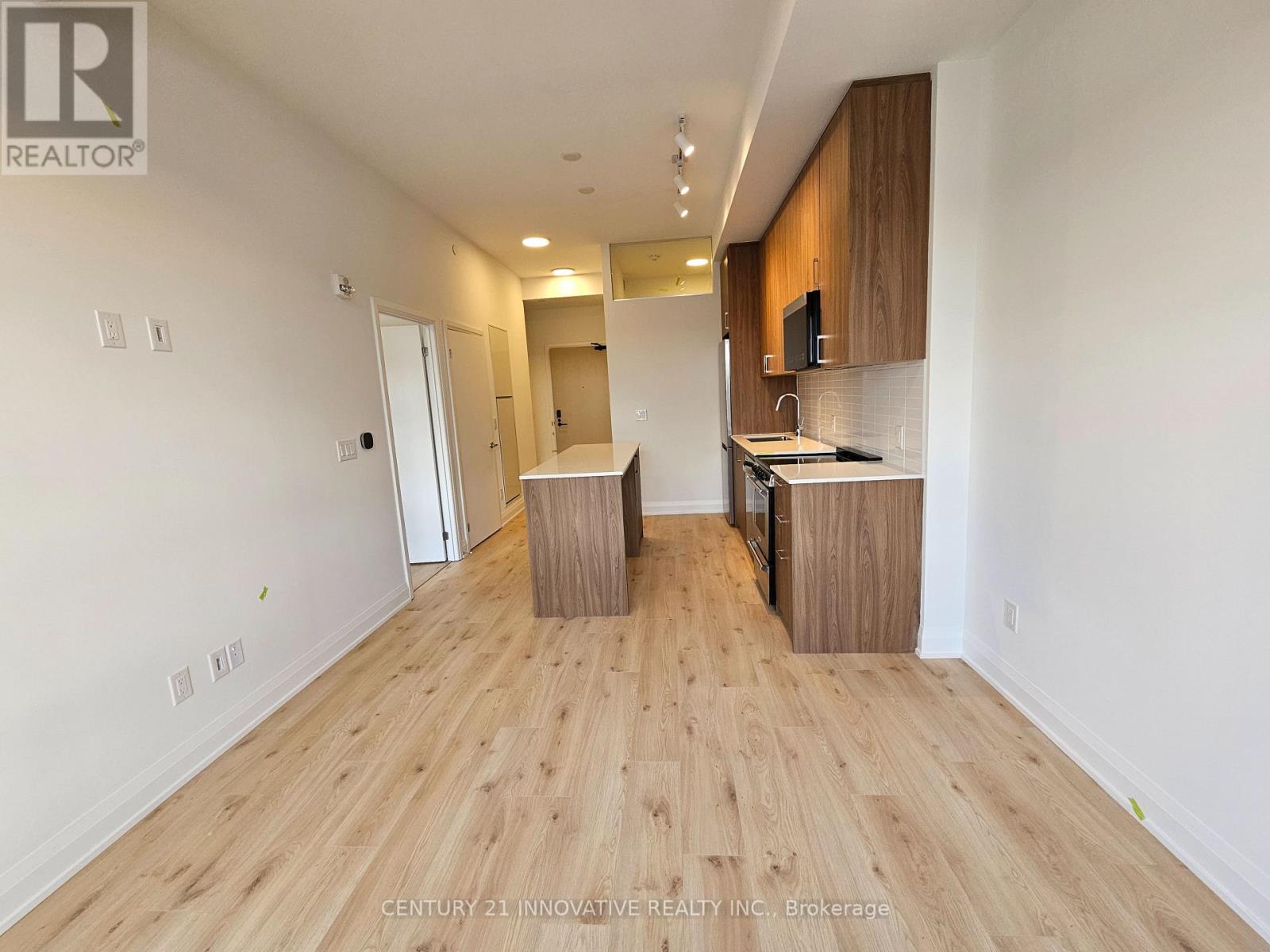 3250 Carding Mill Trail, Oakville, Ontario L6M 1L3 - Photo 8 - W12517790