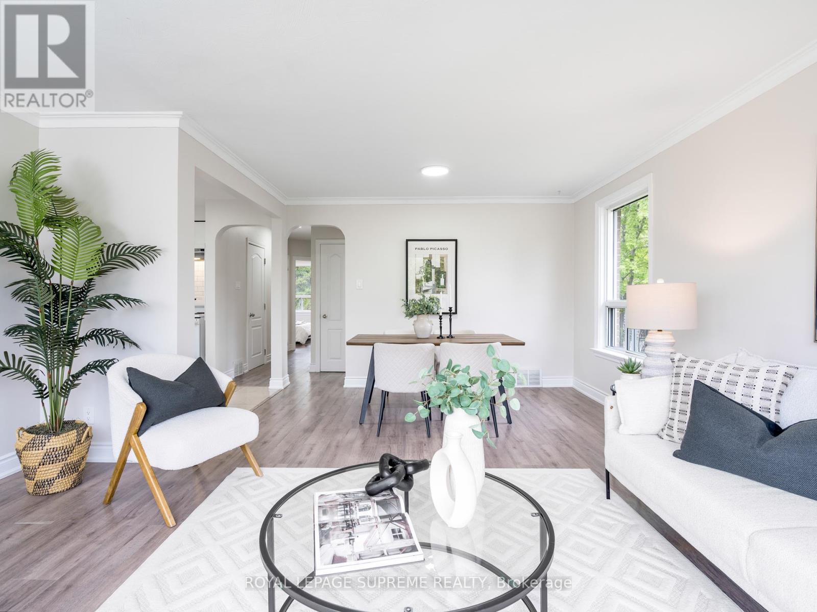 40 Cartwright Avenue, Toronto, Ontario M6A 1T9 - Photo 10 - W12517826