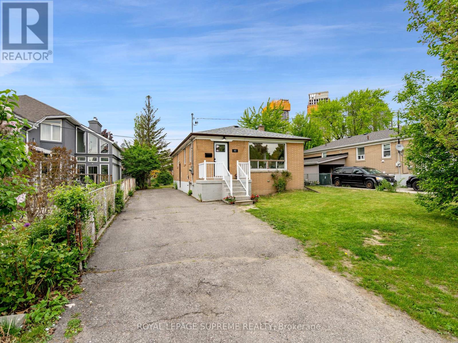 Property at 40 CARTWRIGHT AVENUE image 2