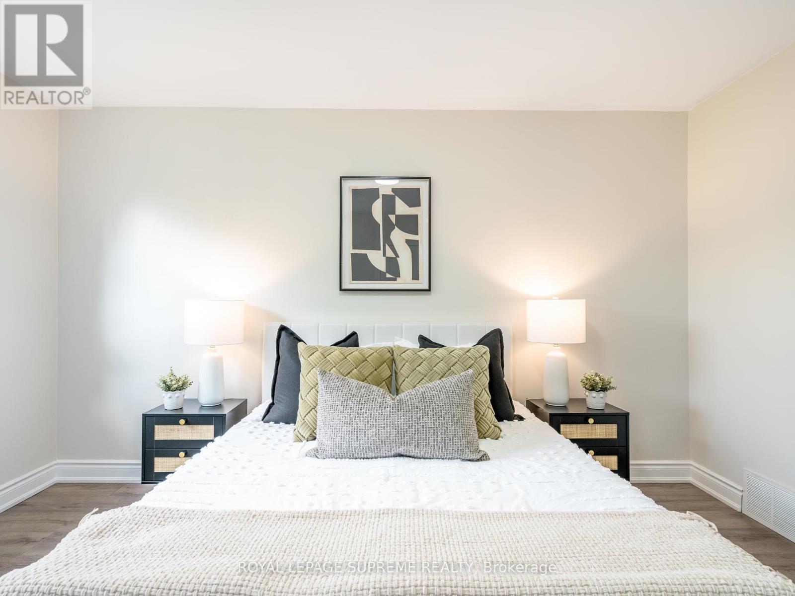 40 Cartwright Avenue, Toronto, Ontario M6A 1T9 - Photo 22 - W12517826