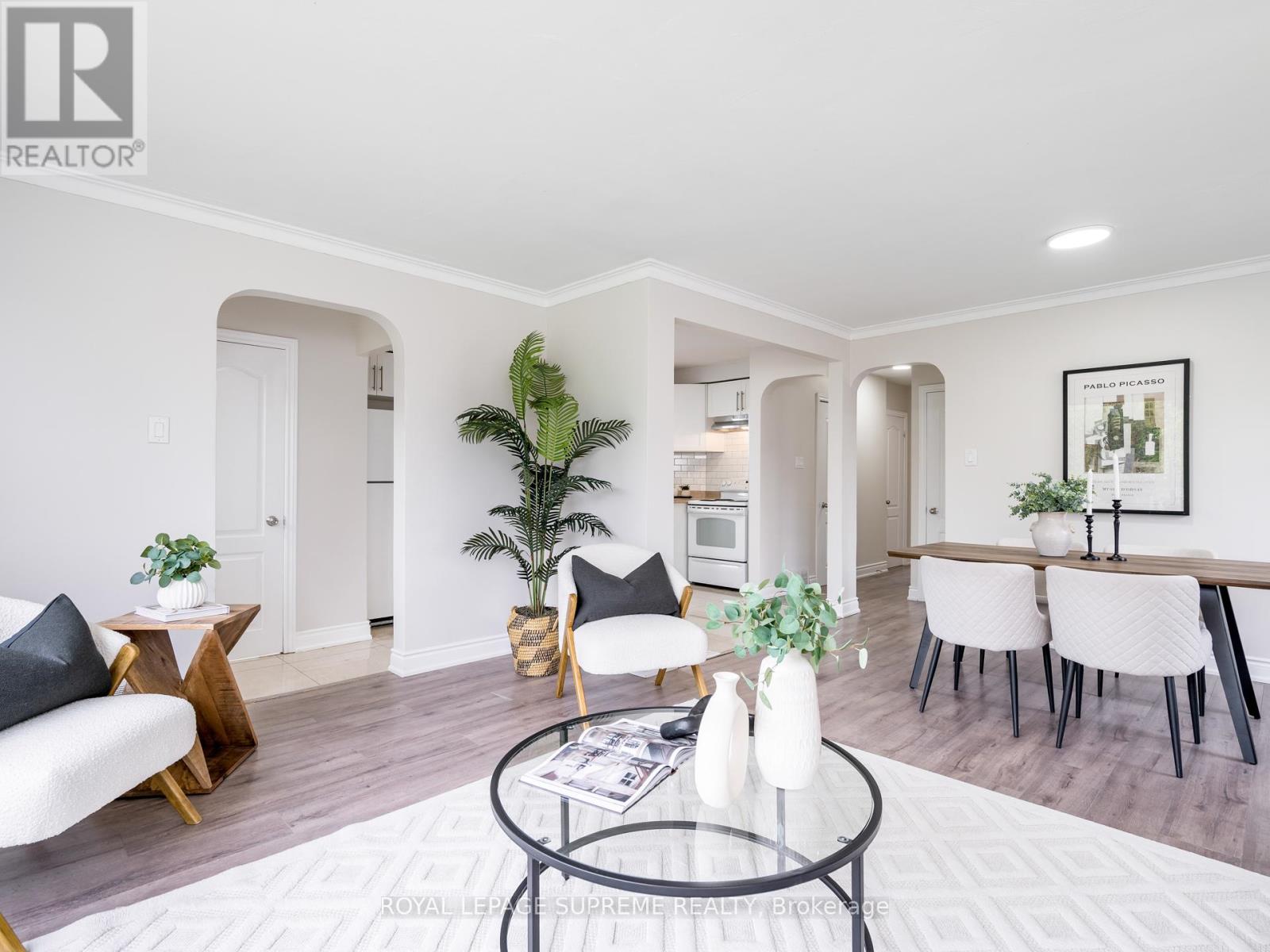 40 Cartwright Avenue, Toronto, Ontario M6A 1T9 - Photo 9 - W12517826