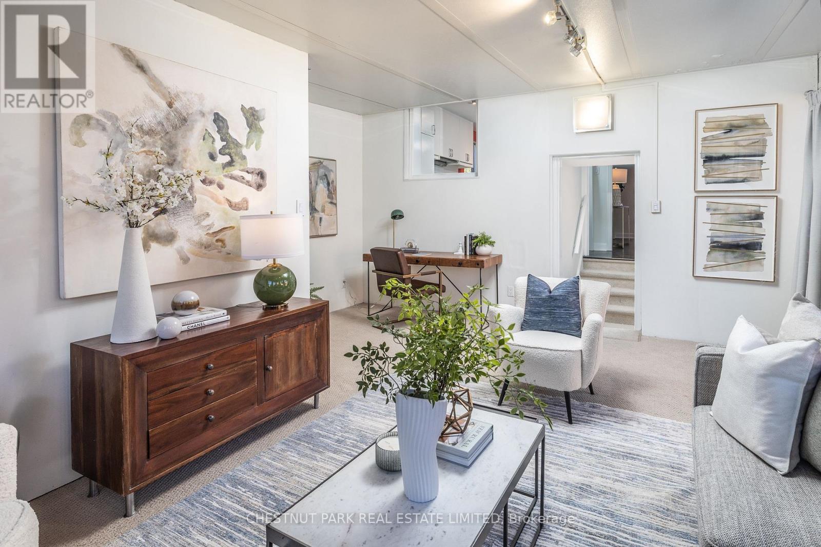 29 Mulholland Avenue W, Toronto, Ontario  M6A 2S1 - Photo 6 - W12517832