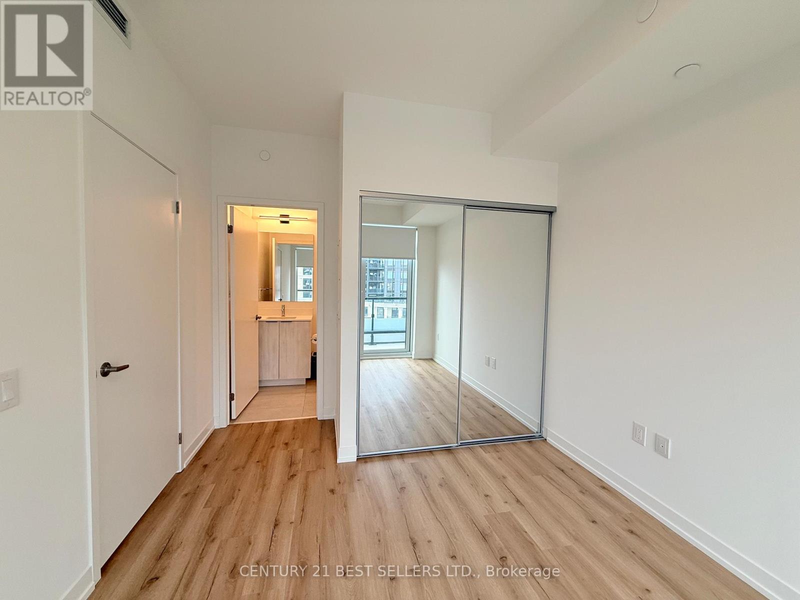 816 - 2485 Eglinton Avenue, Mississauga, Ontario L5M 2T1 - Photo 3 - W12517872