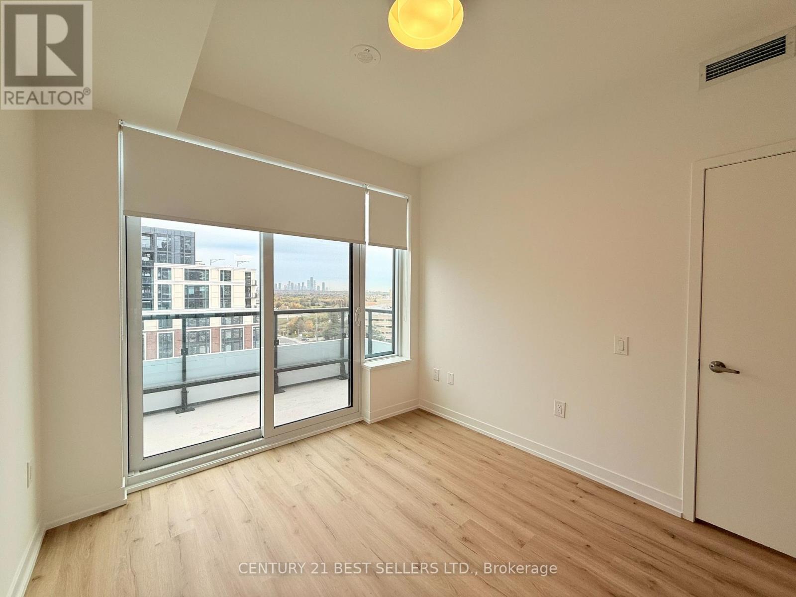 816 - 2485 Eglinton Avenue, Mississauga, Ontario L5M 2T1 - Photo 4 - W12517872