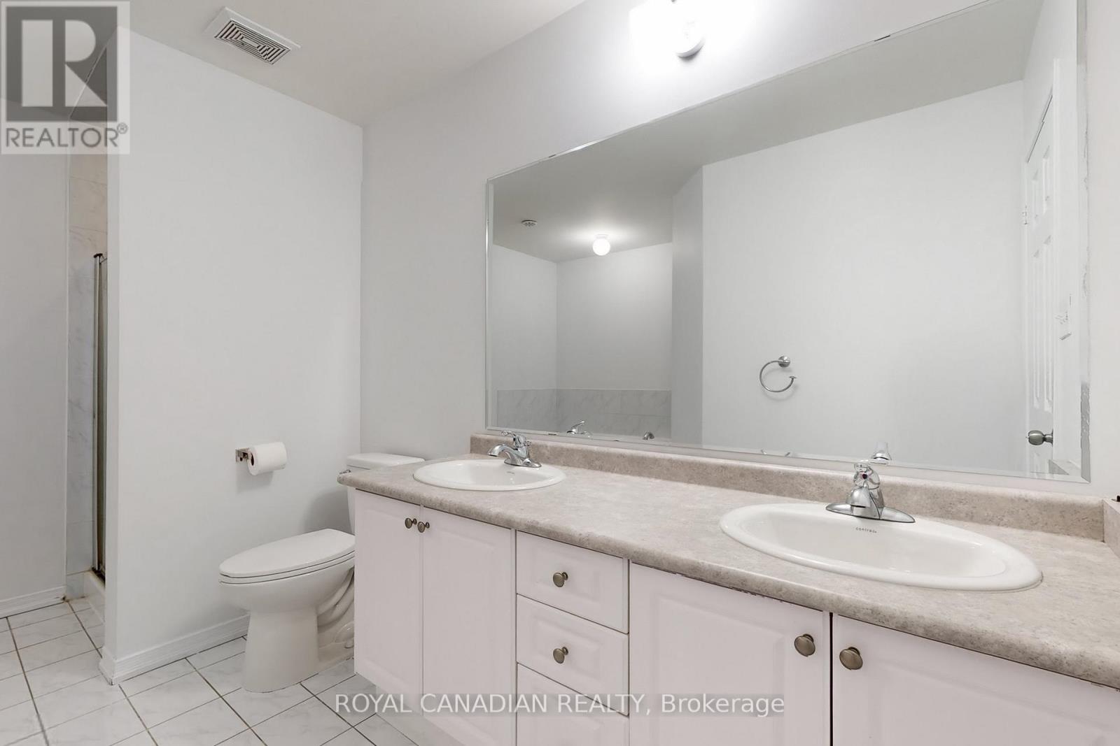 54 Chesterwood Crescent, Brampton, Ontario L6Y 0Z4 - Photo 17 - W12517874