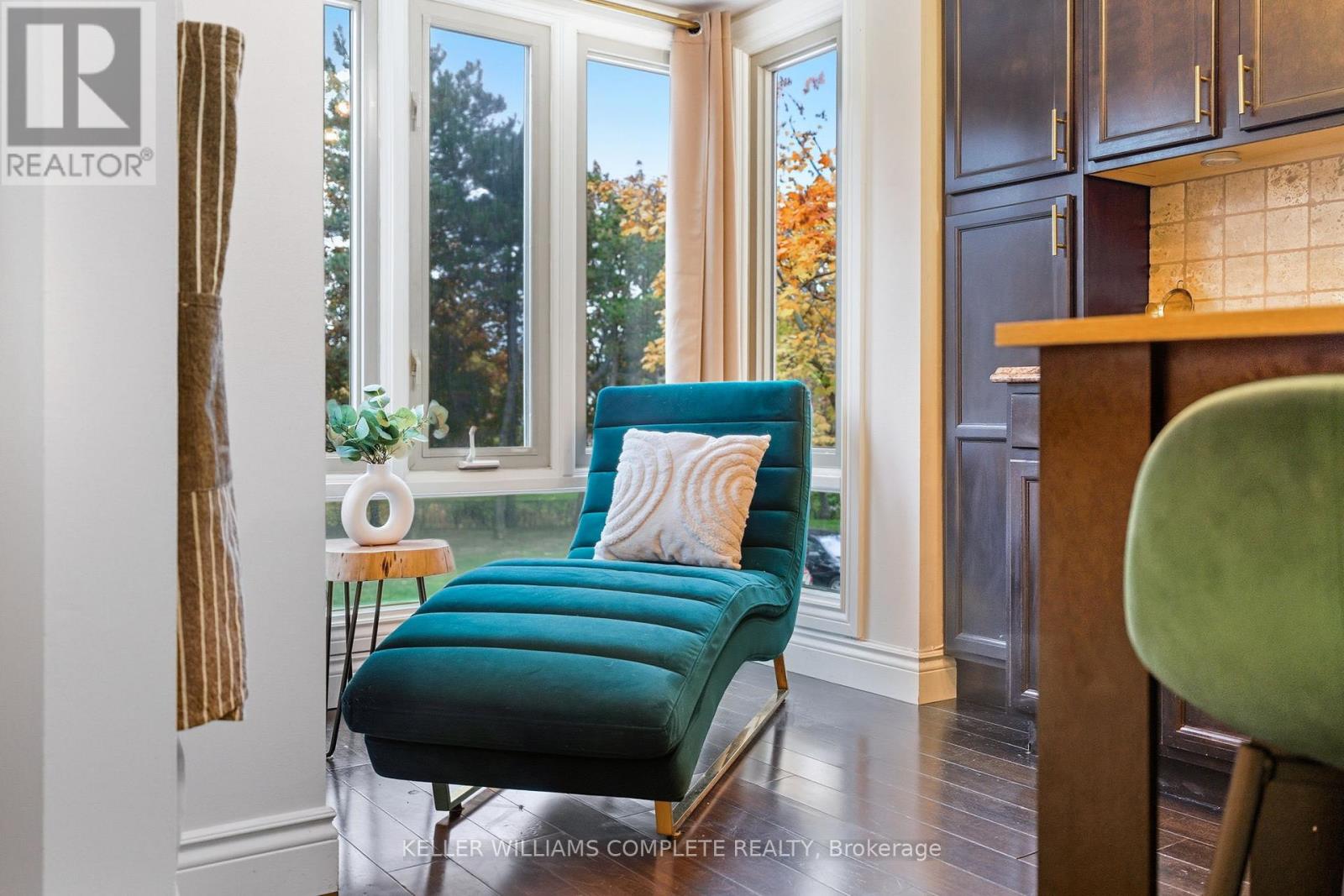 614 - 895 Maple Avenue, Burlington, Ontario L7S 2H7 - Photo 7 - W12517882