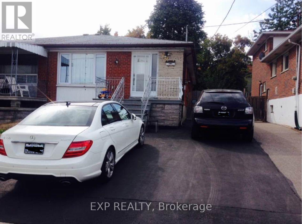 UPPER UNIT - 60 SEACLIFF BOULEVARD, Toronto, Ontario