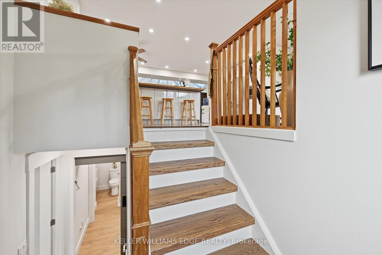 2373 Cayuga Court, Burlington, Ontario  L7P 3L5 - Photo 5 - W12517956