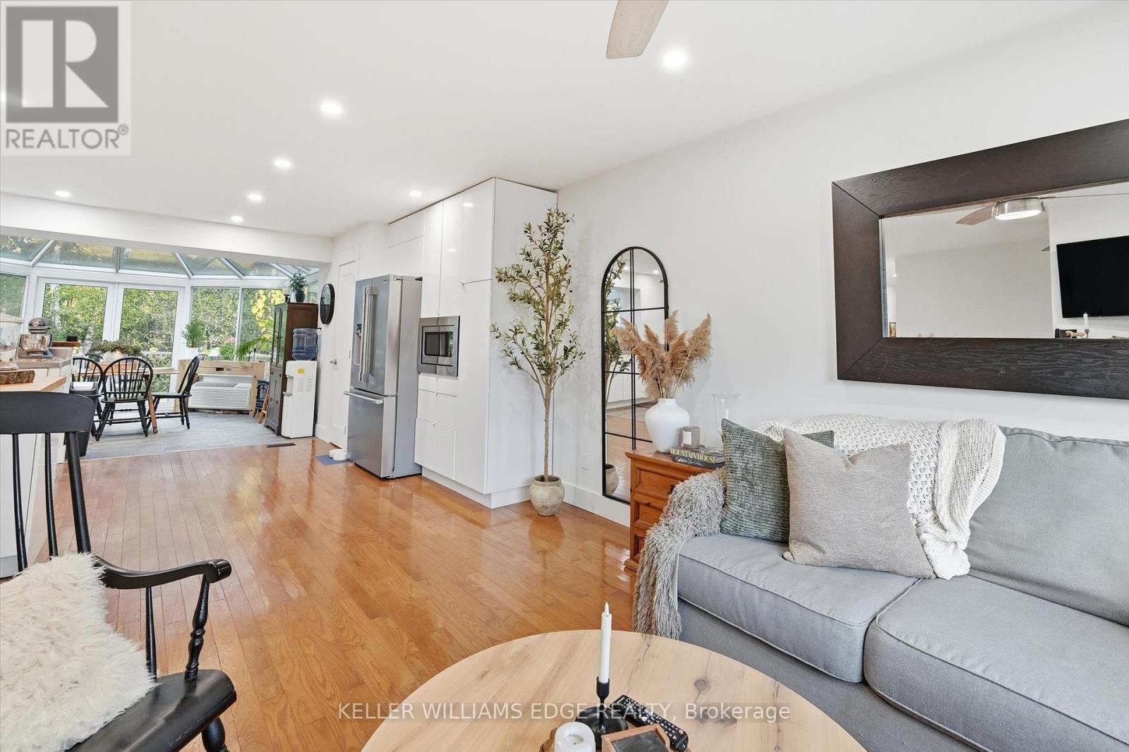 2373 Cayuga Court, Burlington, Ontario  L7P 3L5 - Photo 9 - W12517956