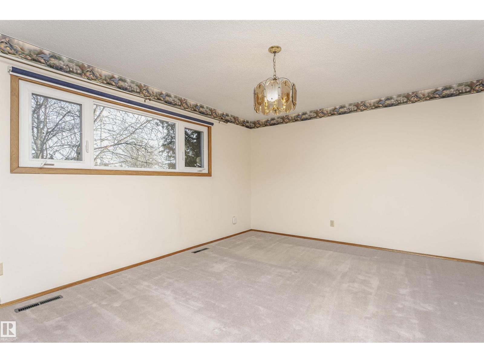 7015 139 Av Nw, Edmonton, Alberta  T5C 2M3 - Photo 14 - E4464930