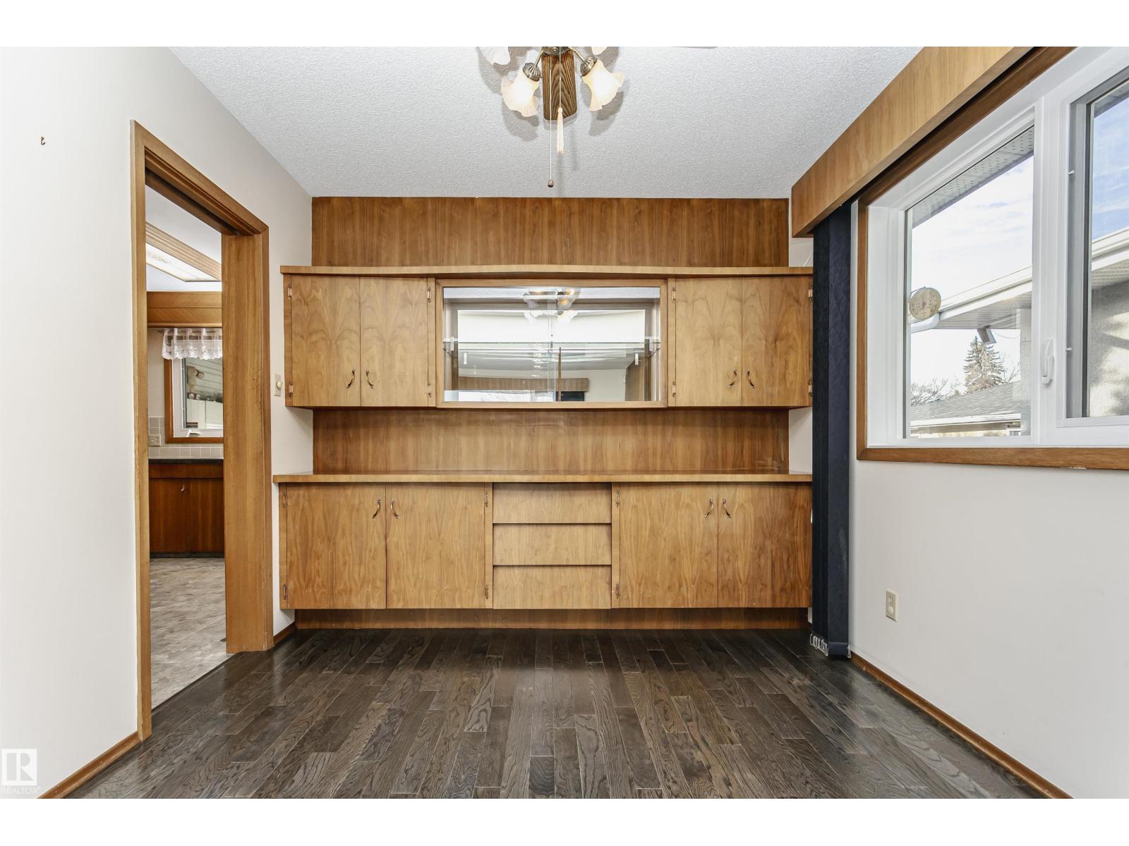 7015 139 Av Nw, Edmonton, Alberta  T5C 2M3 - Photo 8 - E4464930