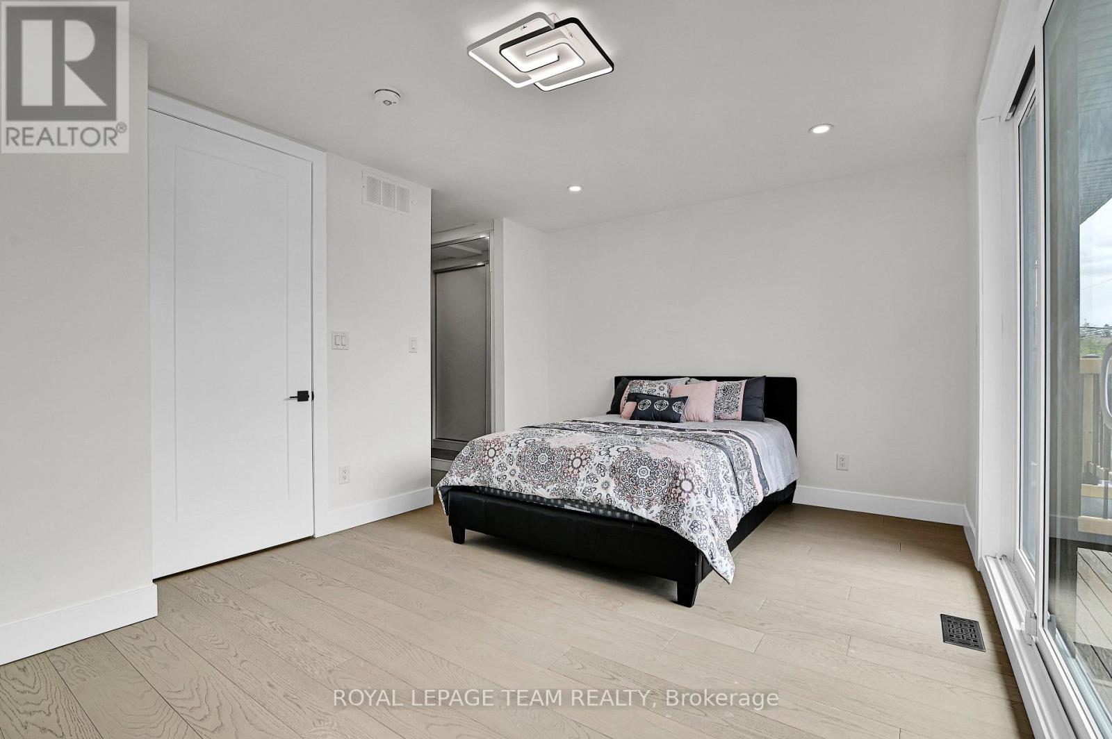 826 Alpine Avenue, Ottawa, Ontario  K2B 5R6 - Photo 24 - X12517970