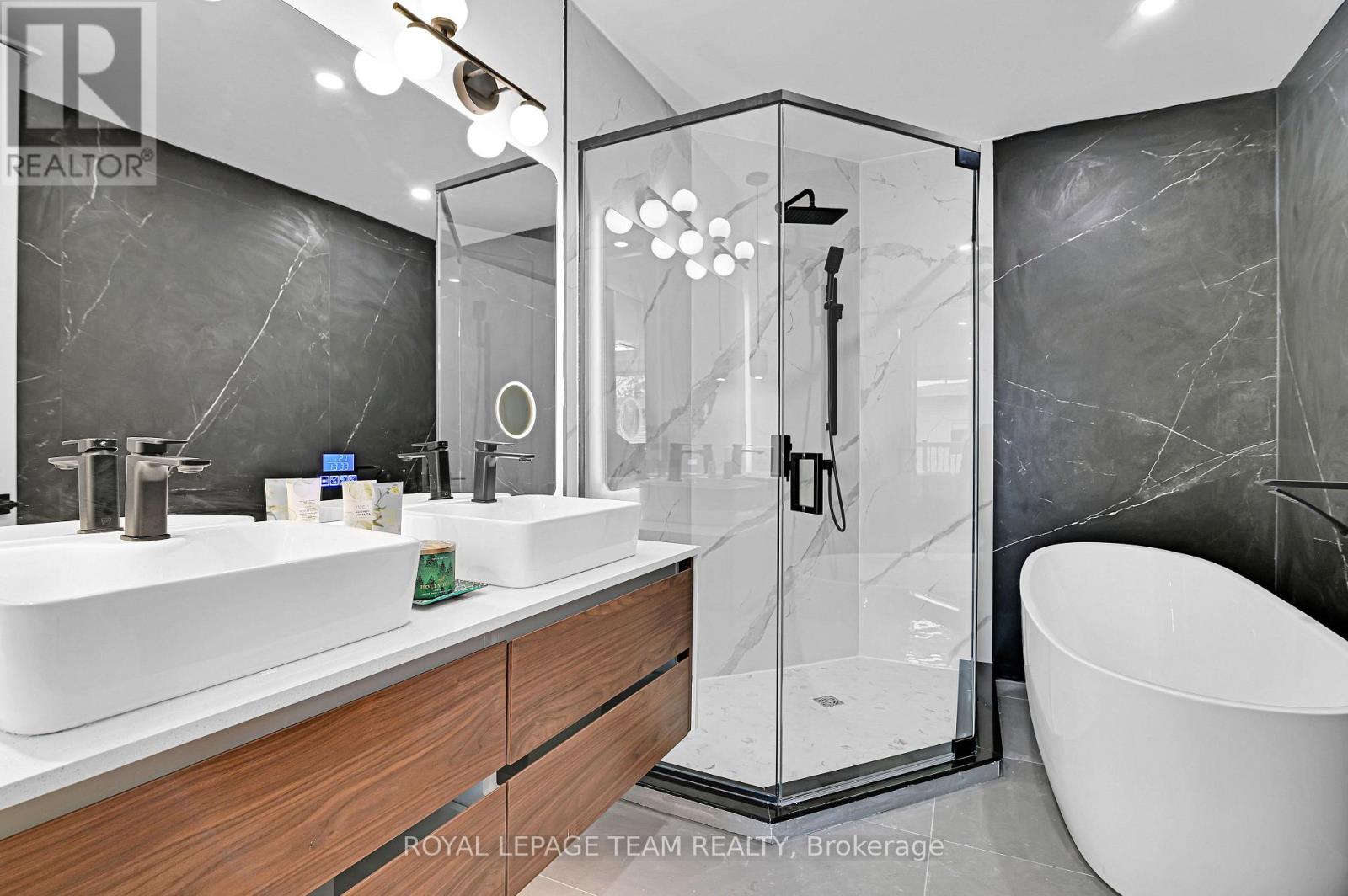 826 Alpine Avenue, Ottawa, Ontario  K2B 5R6 - Photo 29 - X12517970