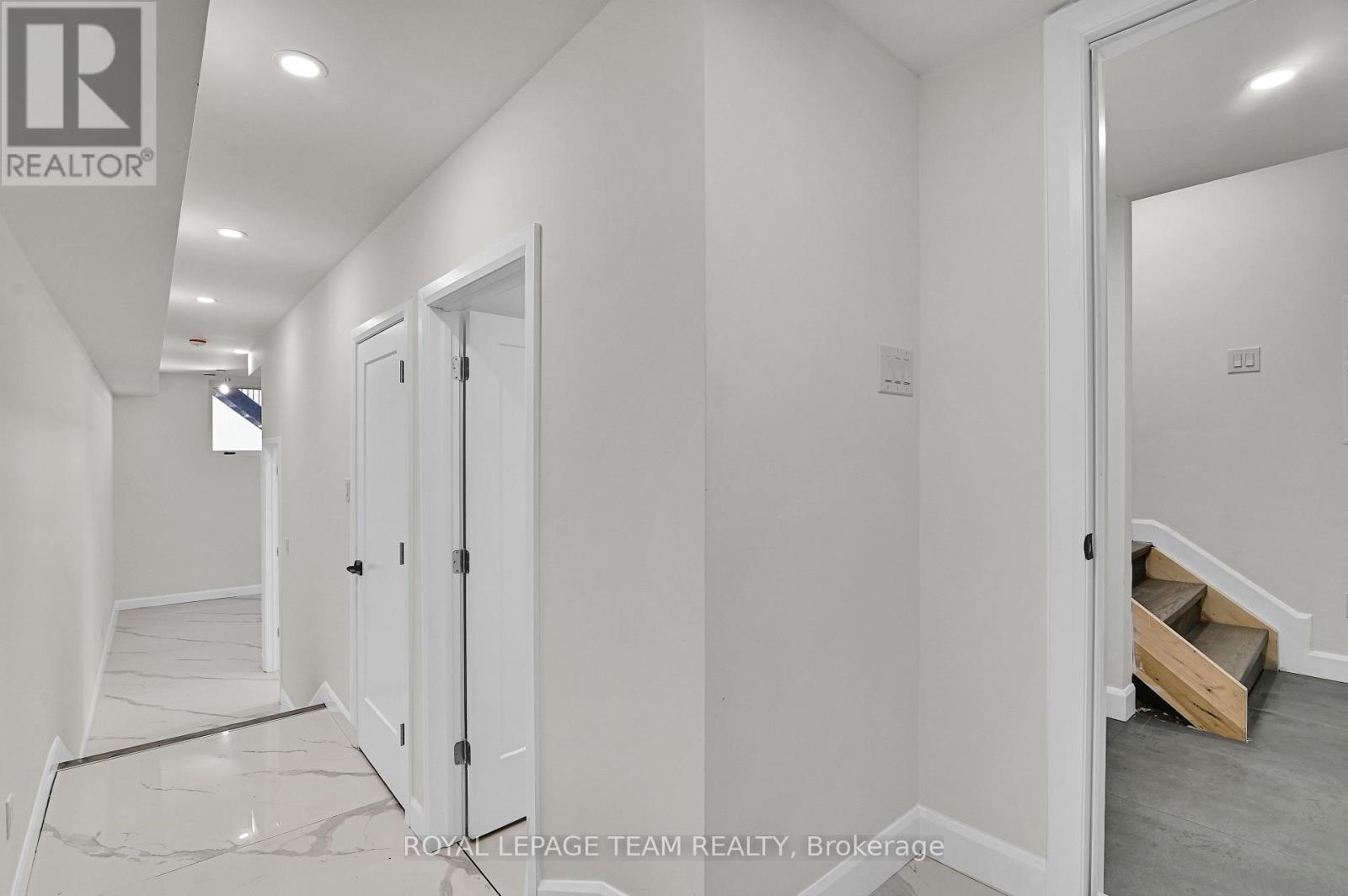 826 Alpine Avenue, Ottawa, Ontario  K2B 5R6 - Photo 37 - X12517970